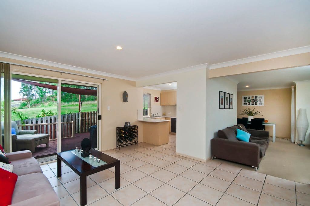 12 Numalla Court, ELANORA QLD 4221, Elanora - Thumbnail 4