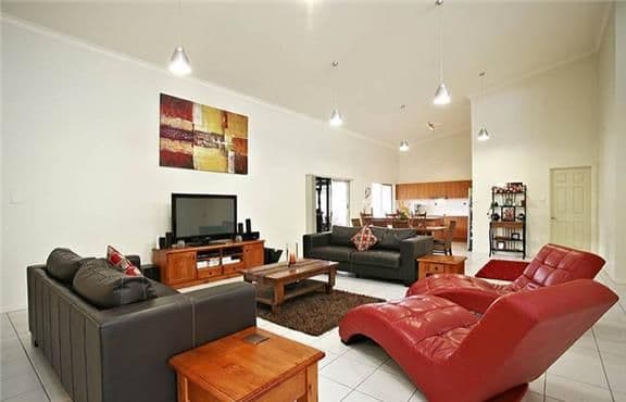 19 Greenway Place, Deception Bay QLD 4508, Deception Bay - Thumbnail 2