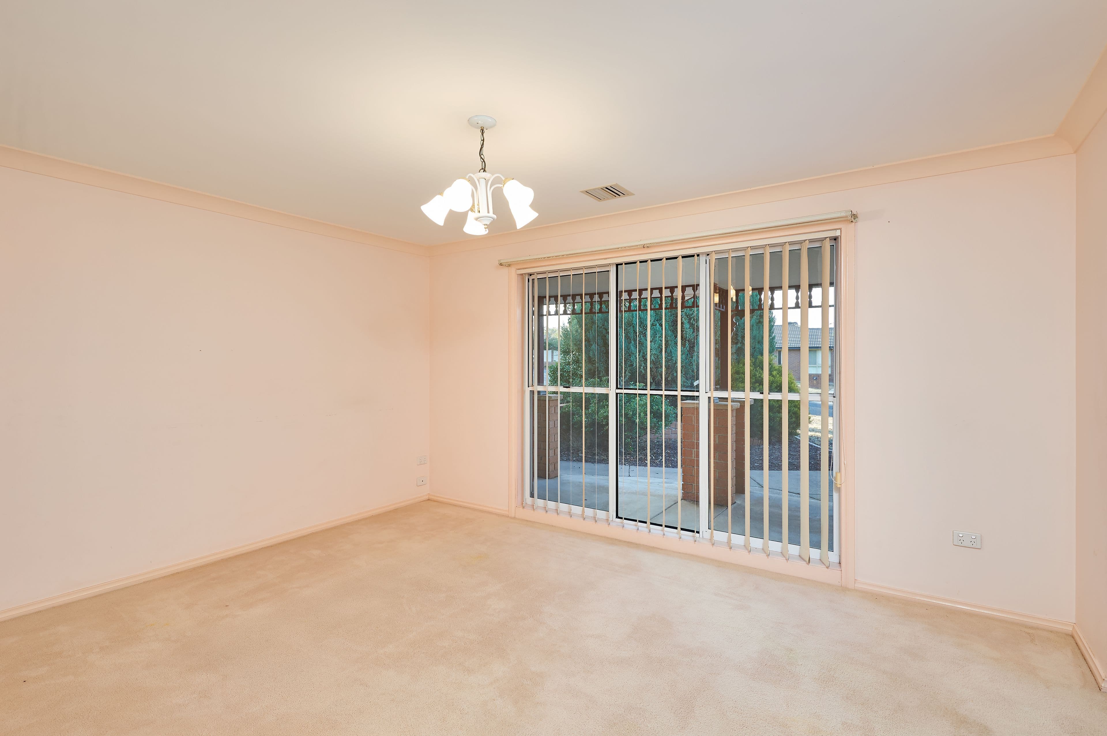 6 Mckeown Street, Estella - Thumbnail 4