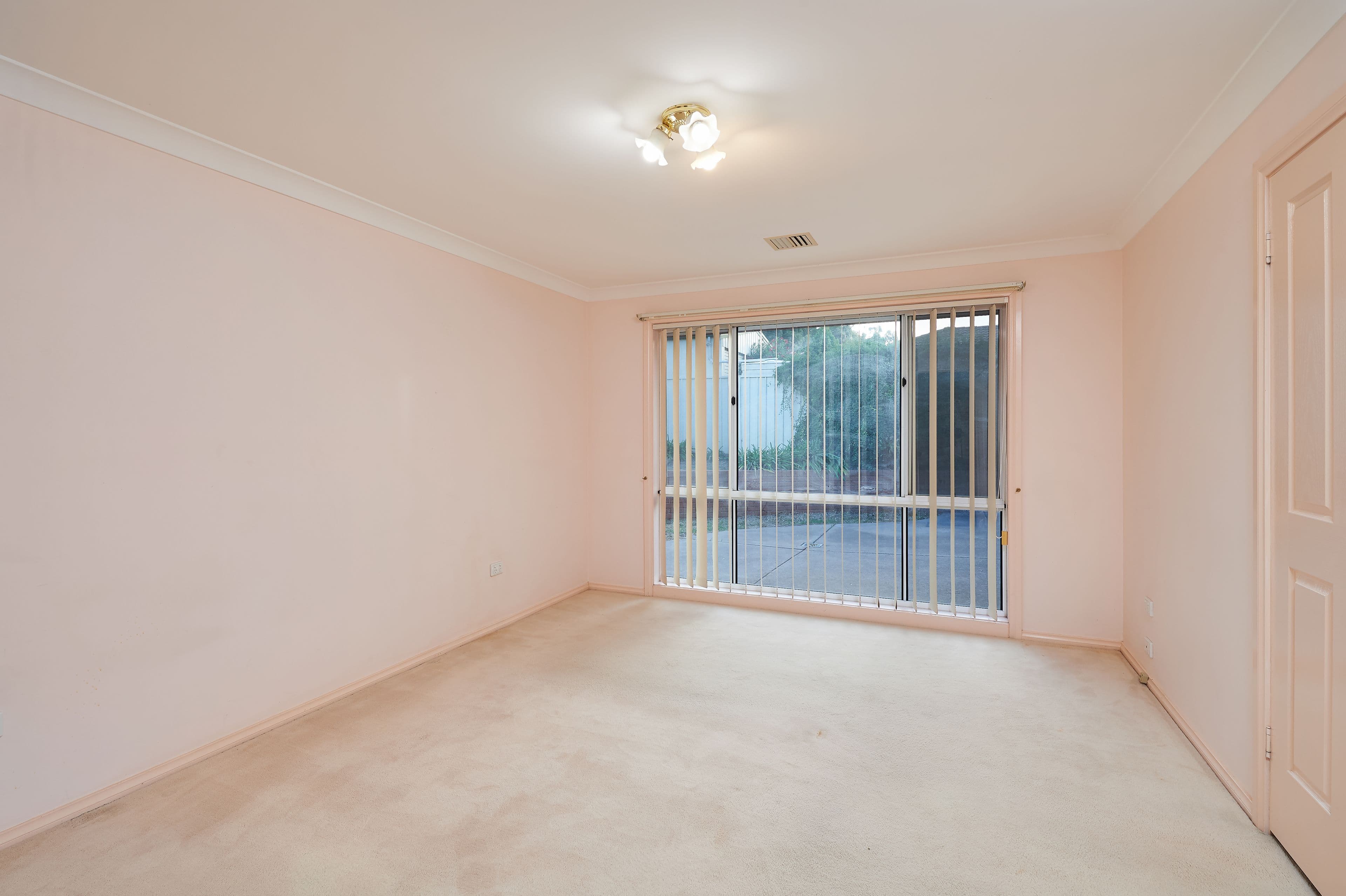 6 Mckeown Street, Estella - Thumbnail 7