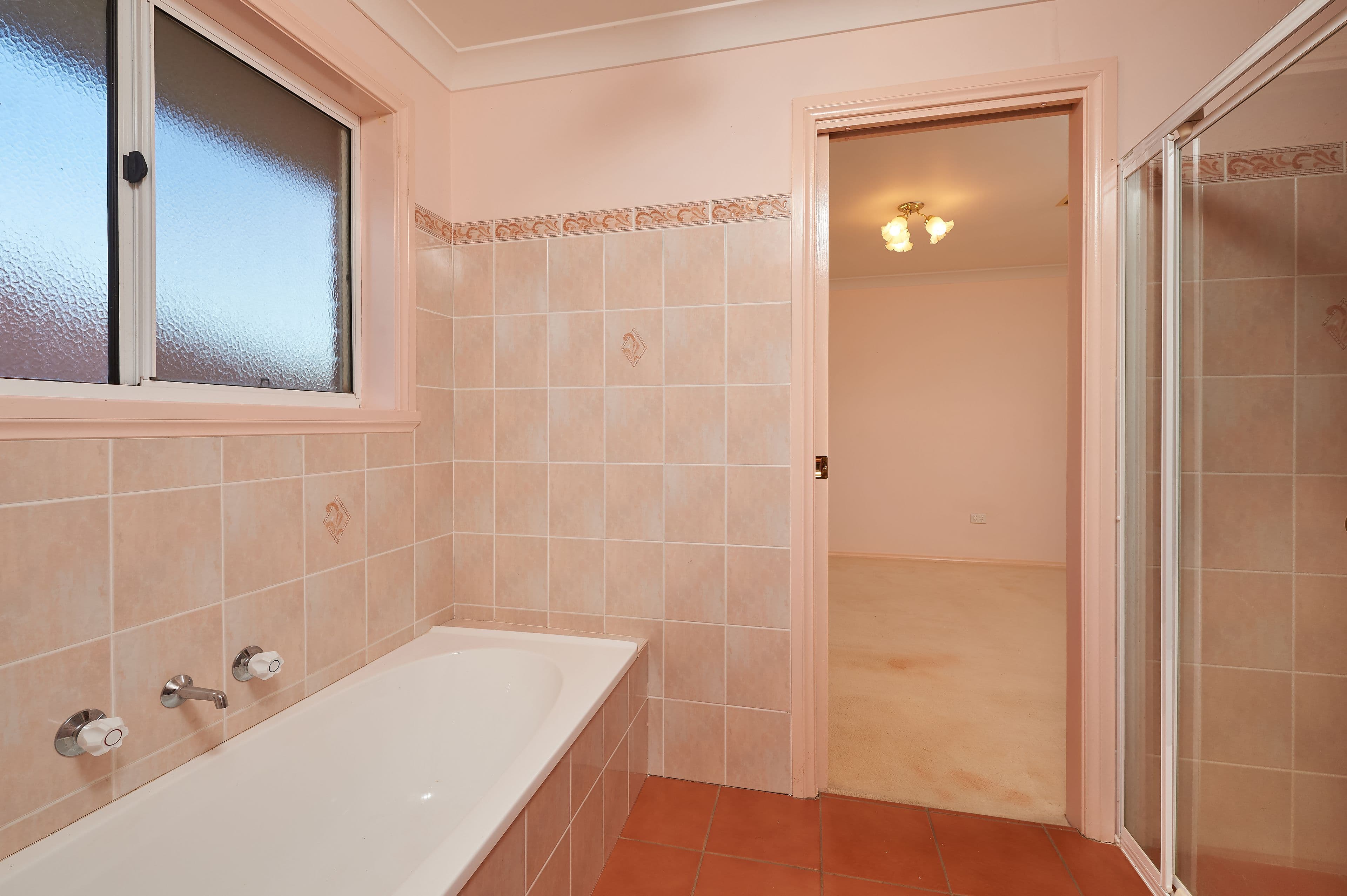 6 Mckeown Street, Estella - Thumbnail 8