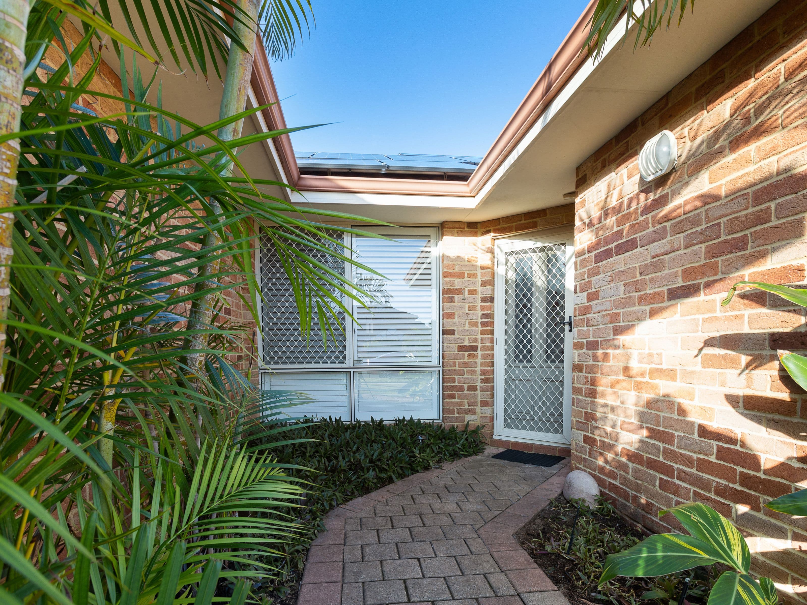 140 Robert Street, Como WA 6152, Como - Thumbnail 4