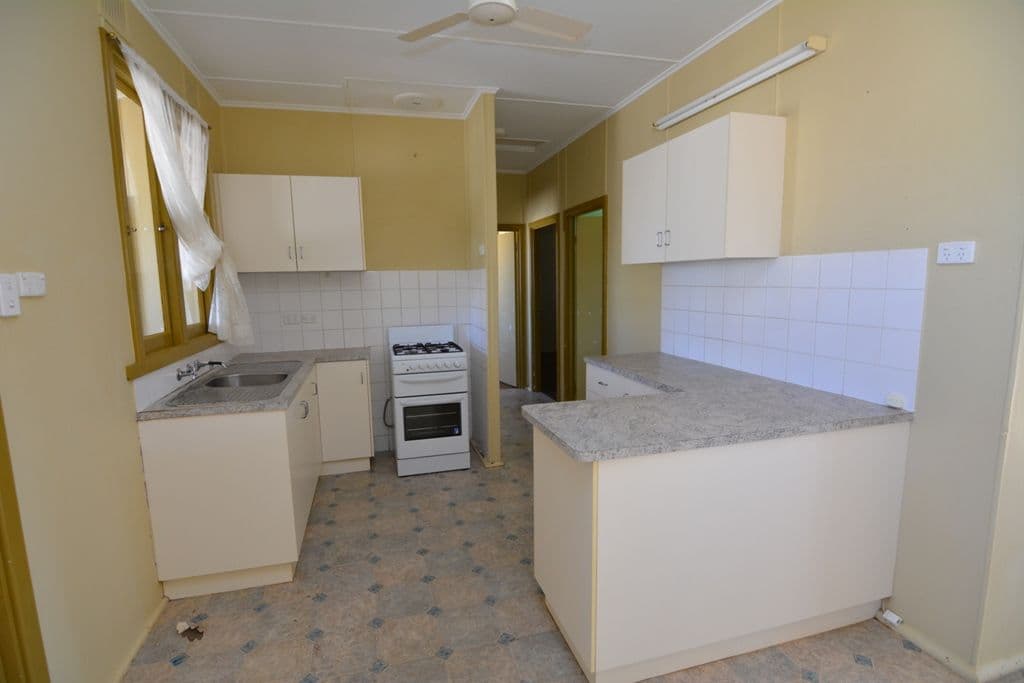 15 Pincombe Street, Carnarvon WA 6701, South Carnarvon - Thumbnail 2