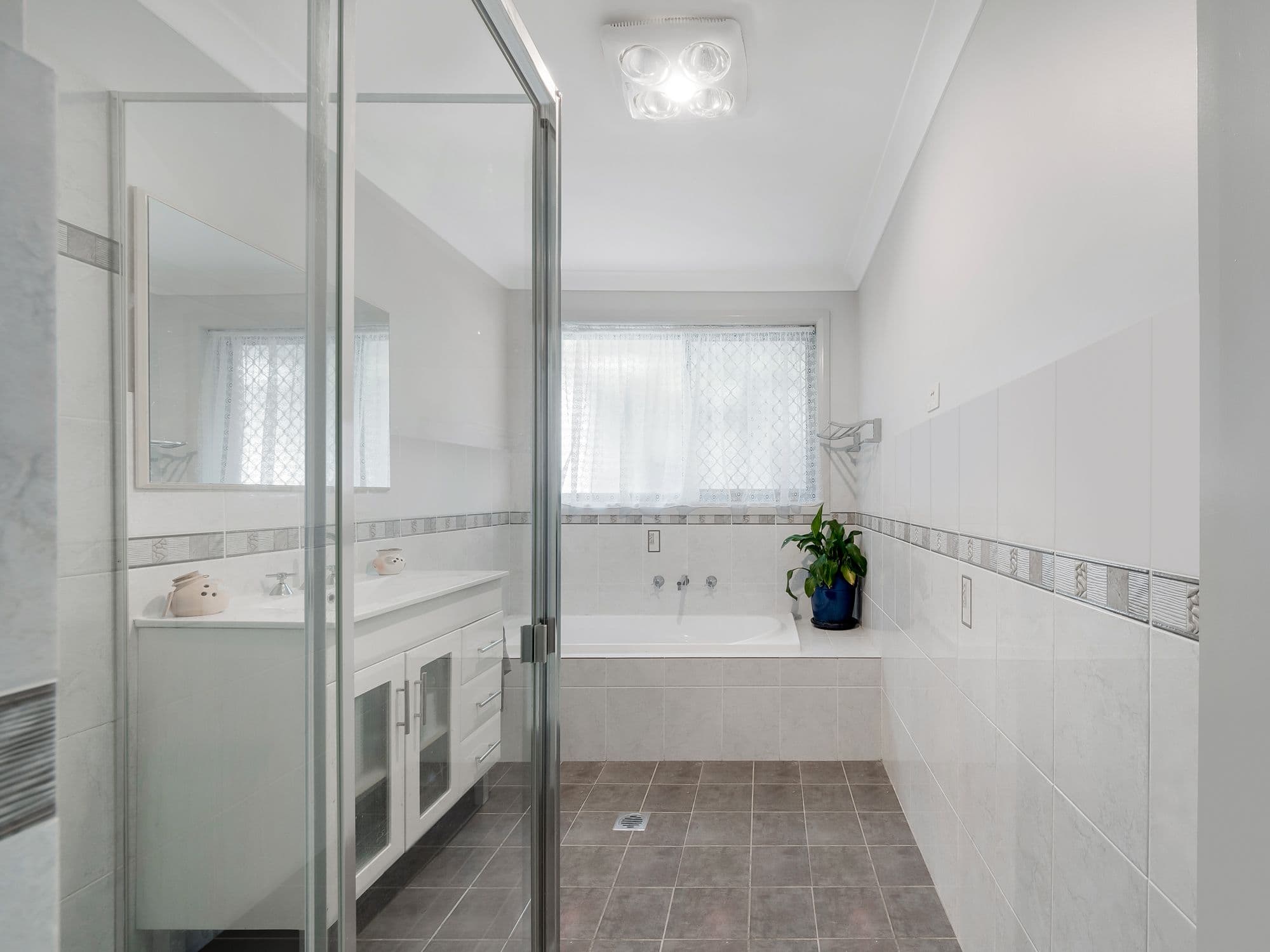 4 Devon Place, Narellan Vale NSW 2567, Narellan Vale - Thumbnail 7