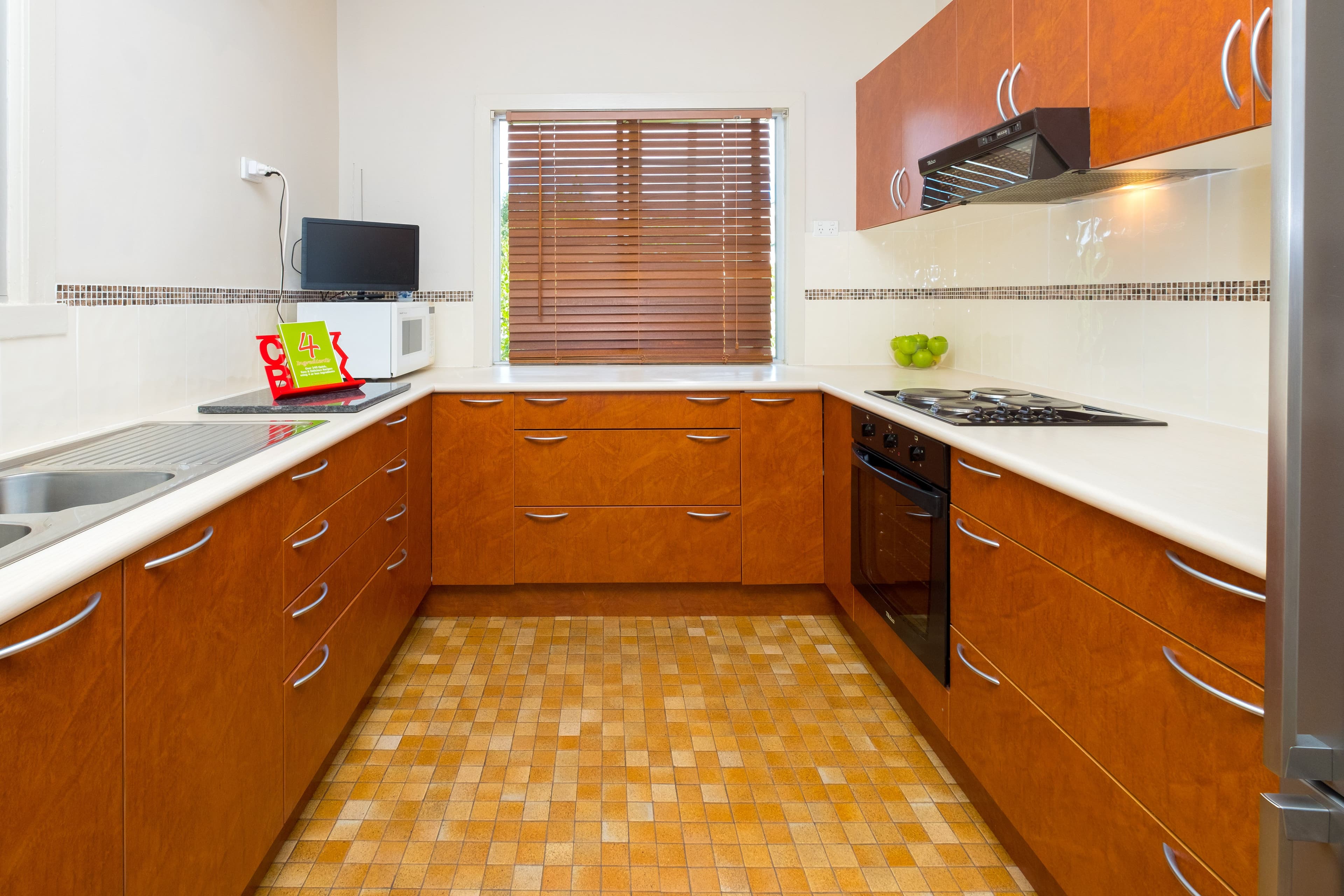 39 Holland Road, Holland Park QLD 4121, Holland Park - Thumbnail 5