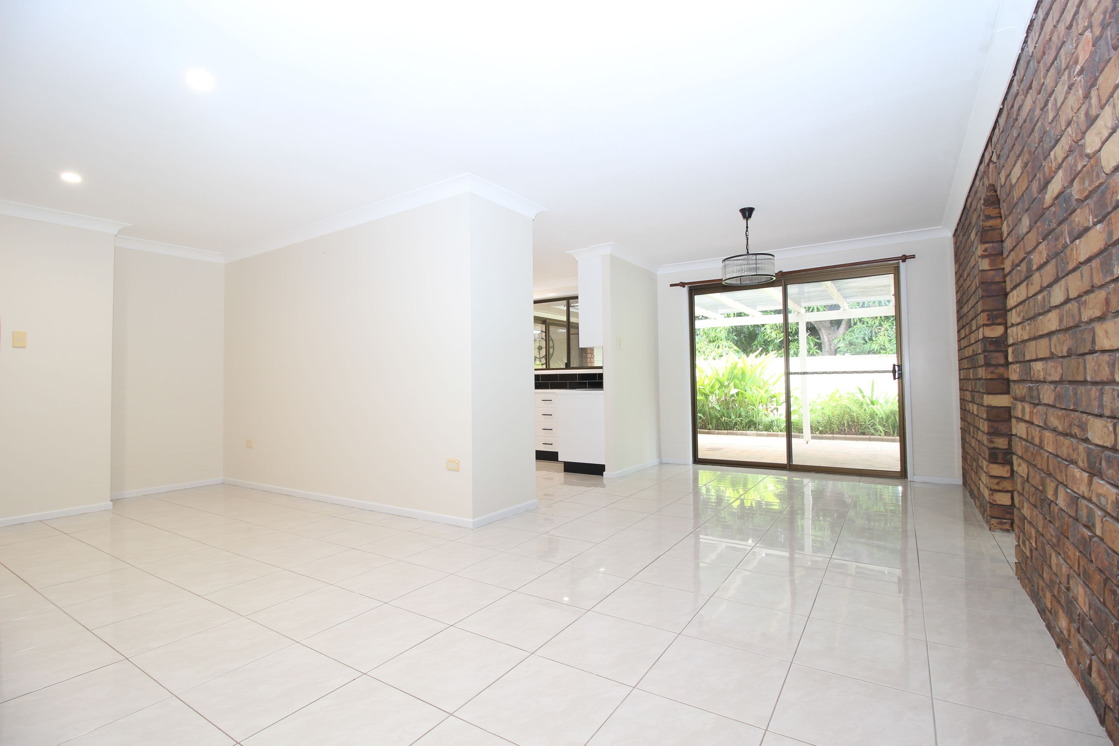 20 Colleen Avenue, Emerald QLD 4720, Emerald - Thumbnail 8