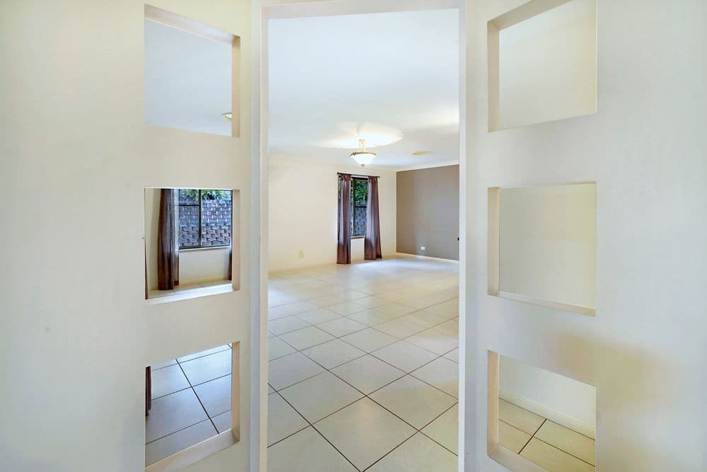 16 Tiger Drive, ARUNDEL QLD 4214, Arundel - Thumbnail 3