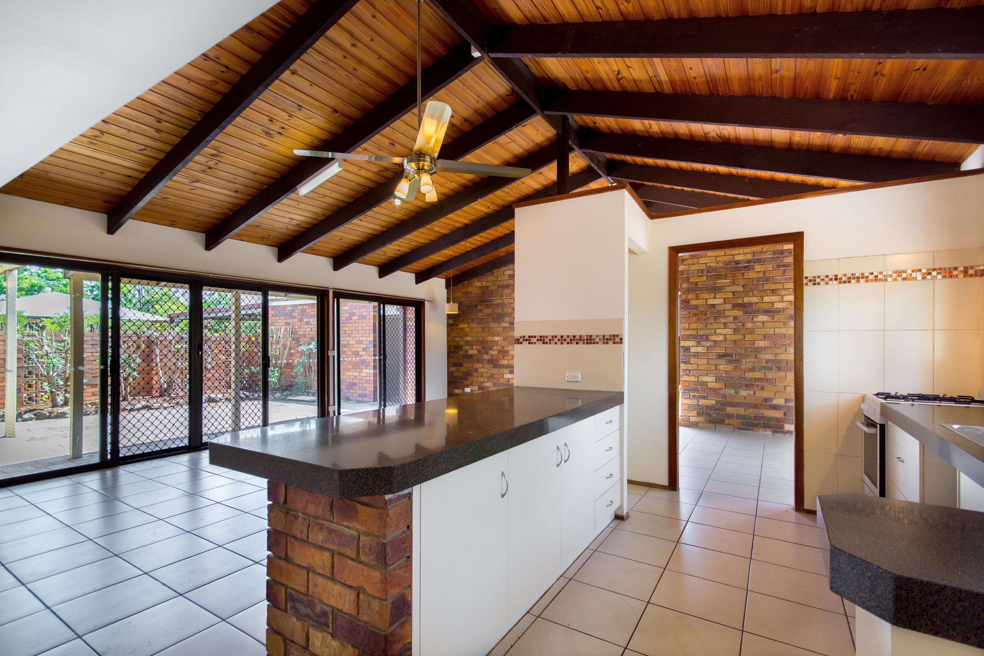 4 Roseville Street, Petrie QLD 4502, Petrie - Thumbnail 2