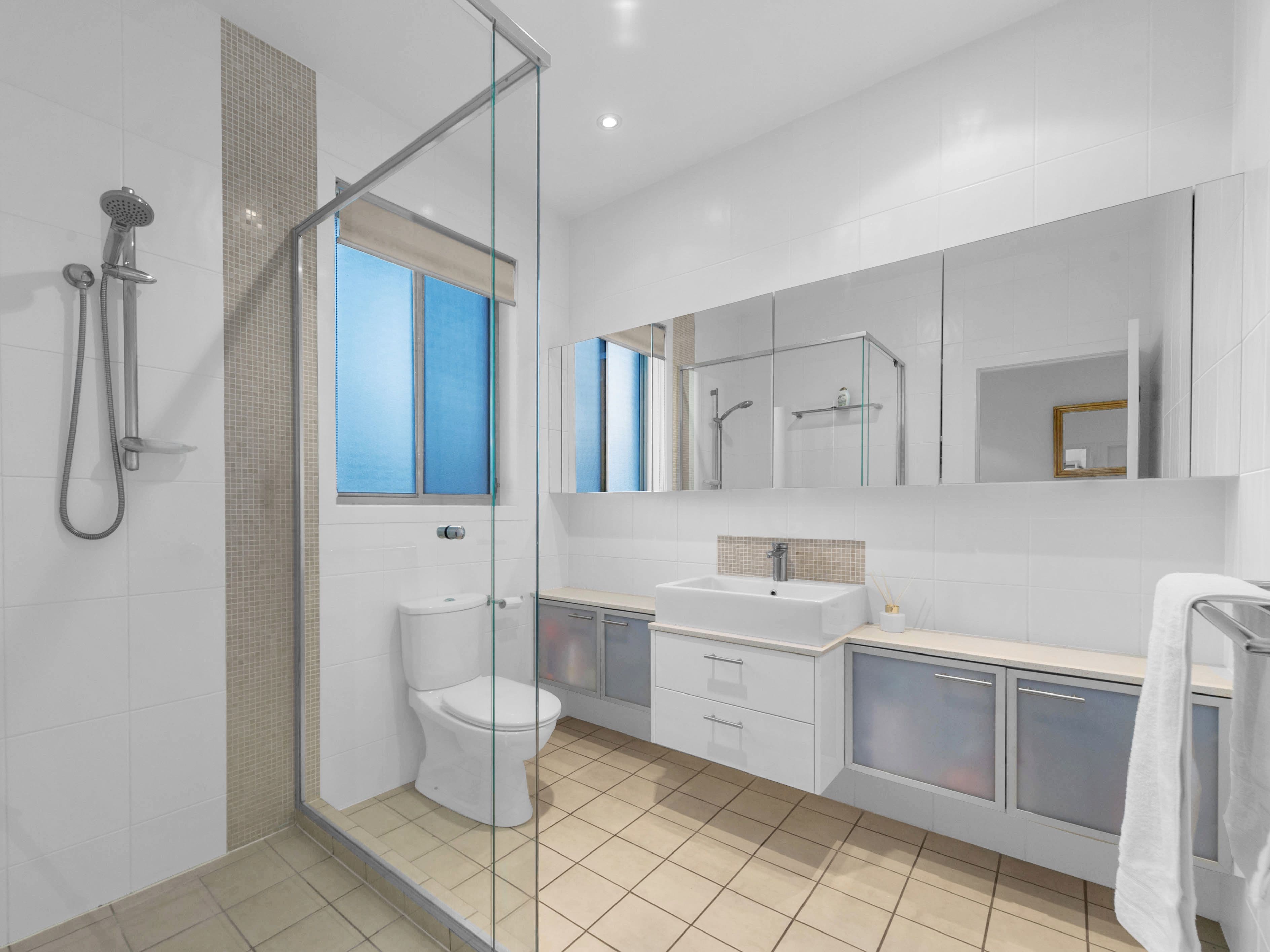 54 Birkalla Street, Bulimba QLD 4171, Bulimba - Thumbnail 7