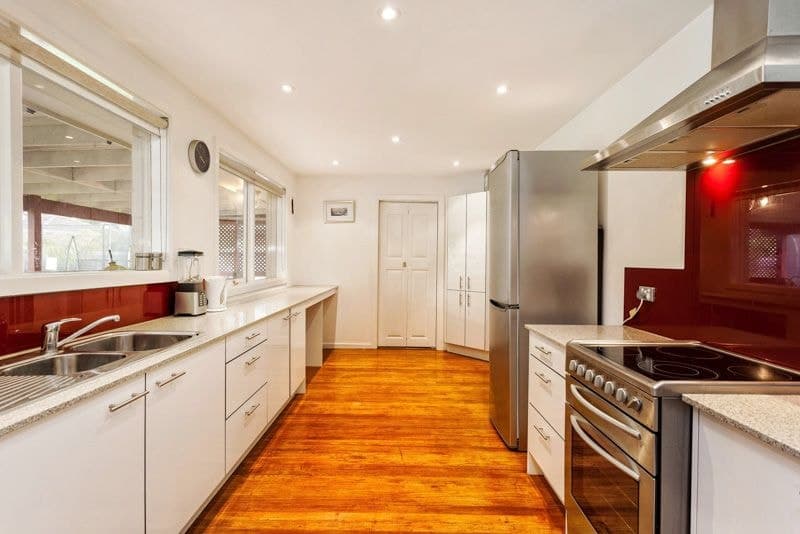 9 Harvey Close, Altona Meadows - Thumbnail 3