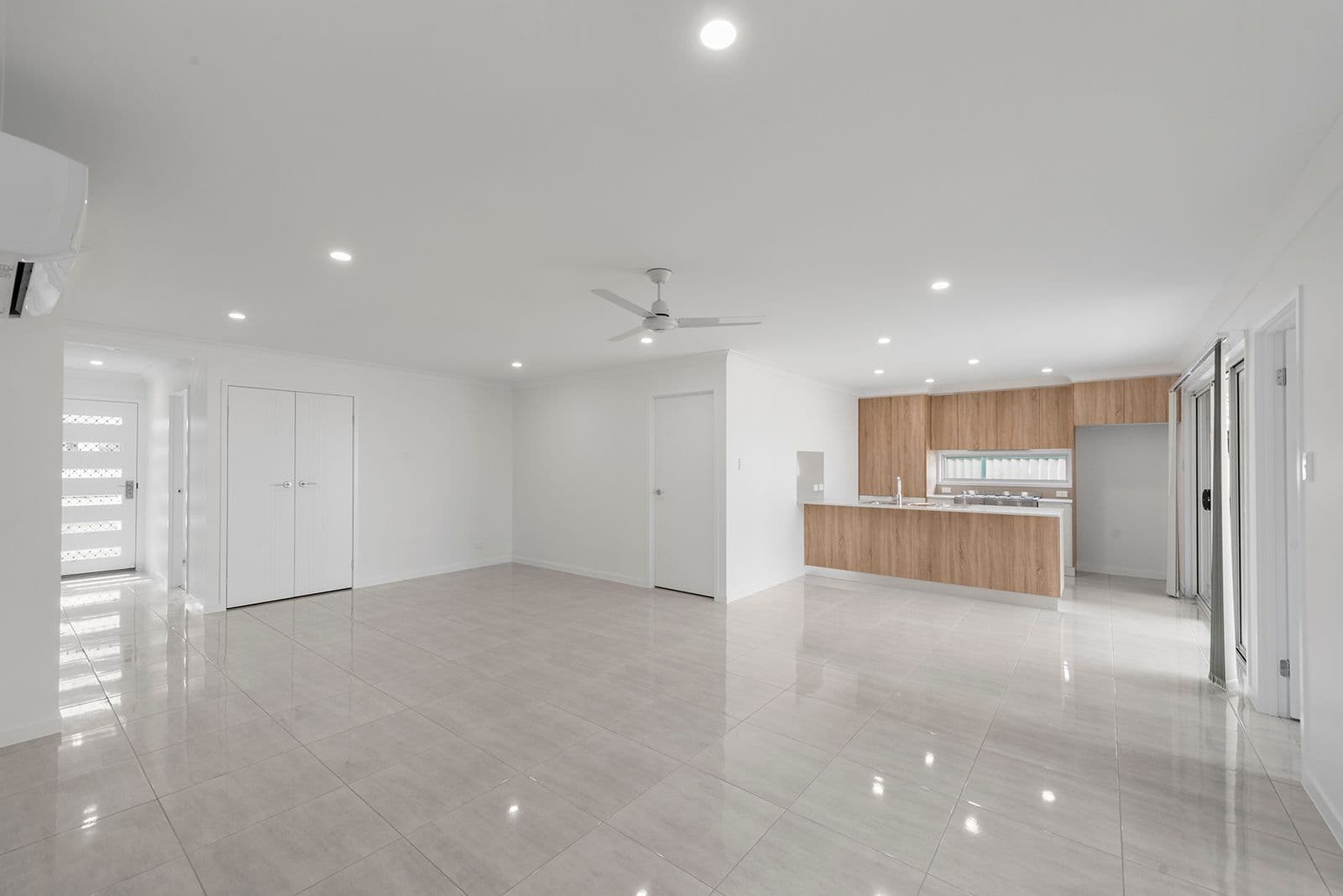 2a Mount Street, Browns Plains QLD 4118, Browns Plains - Thumbnail 2