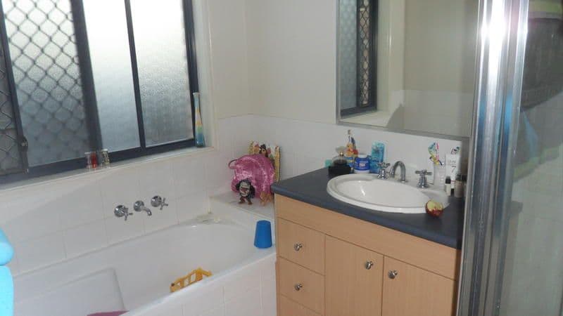 69 Billinghurst Crescent, UPPER COOMERA QLD 4209, Upper Coomera - Thumbnail 5