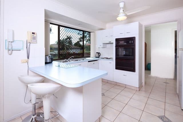 11 Garden Grove, CARRARA QLD 4211, Carrara - Thumbnail 3