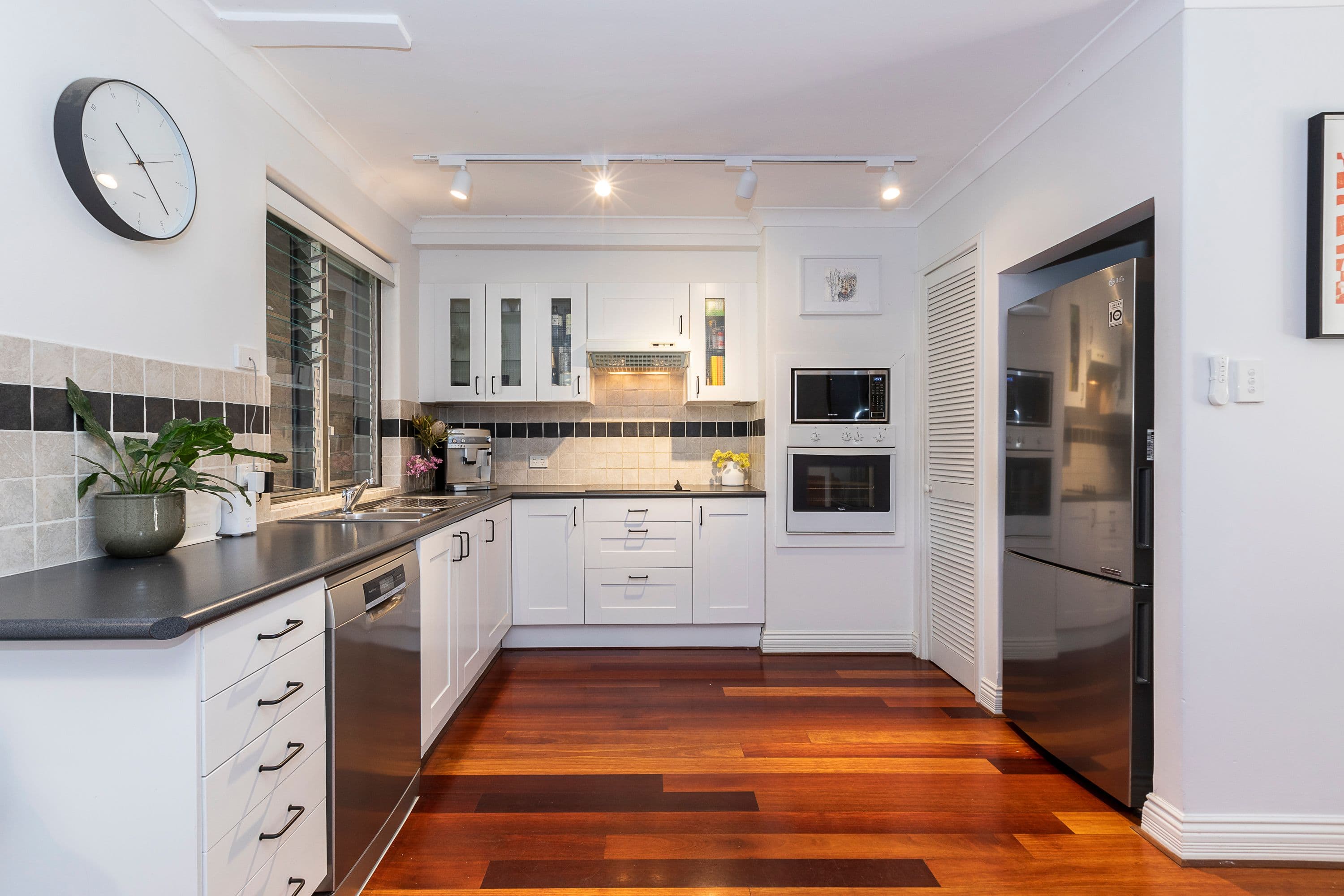 6 Brentham Street, Leederville WA 6007, Leederville - Thumbnail 2