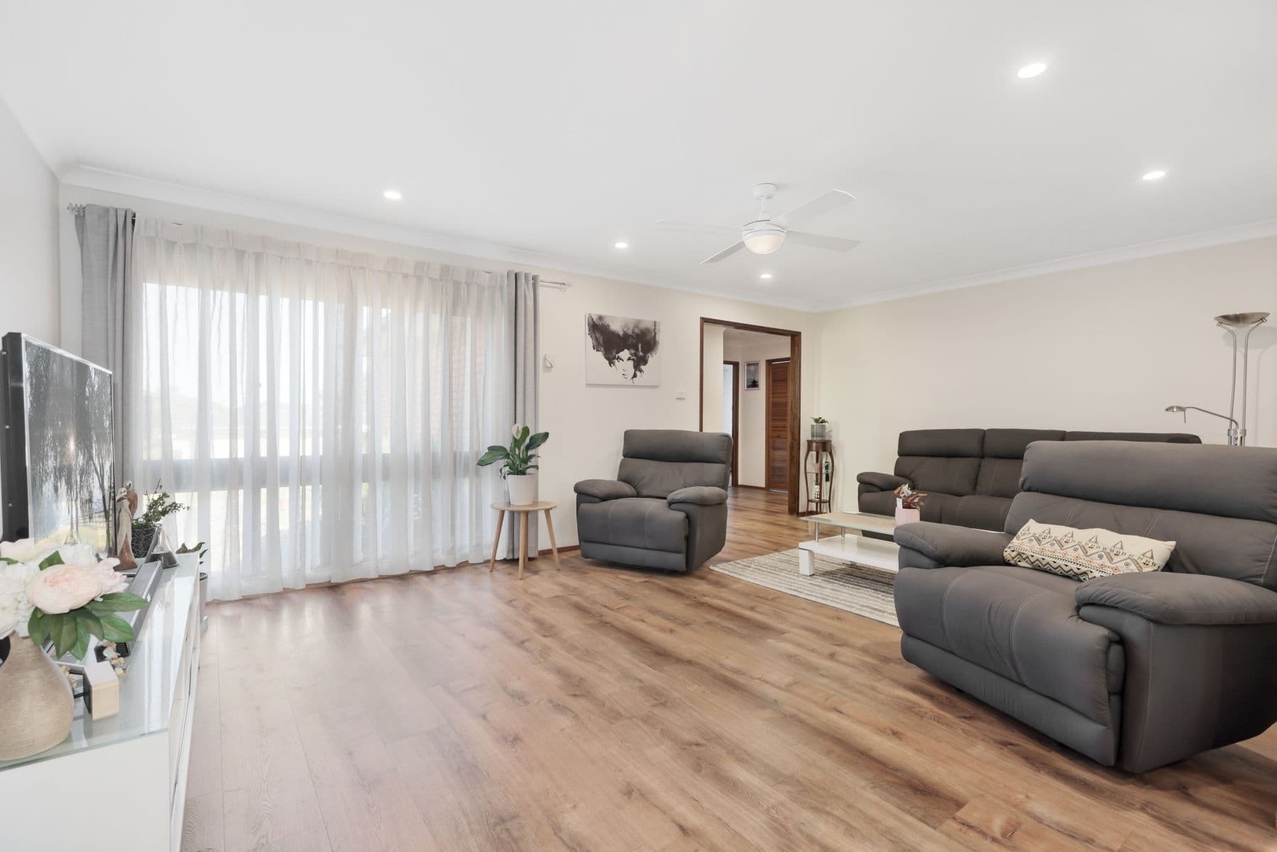 29 Ploughman Crescent, Werrington Downs NSW 2747, Werrington Downs - Thumbnail 3