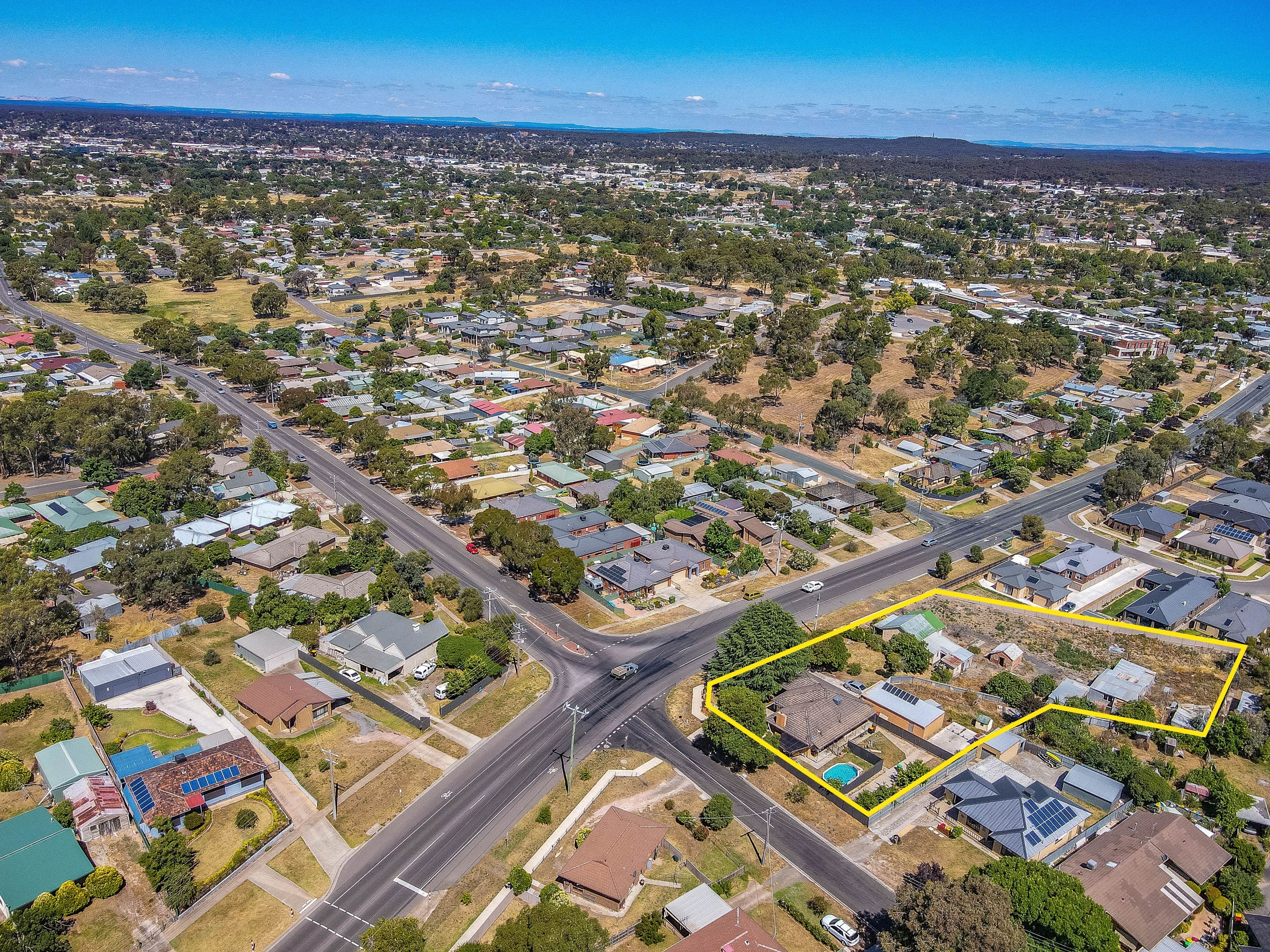 69-71 & 73 Specimen Hill Road, Golden Square VIC 3555, Golden Square - Thumbnail 3