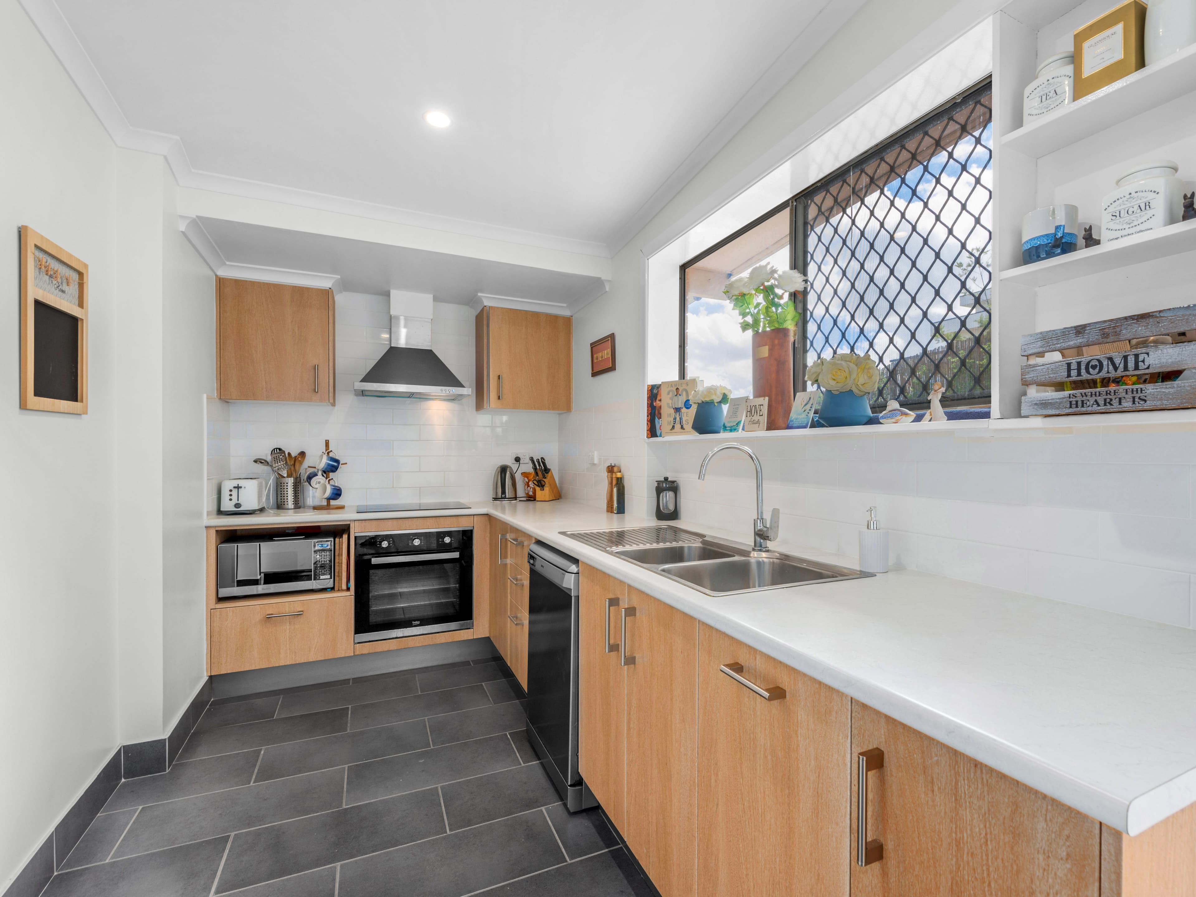 33 Conifer Street, Alderley QLD 4051, Alderley - Thumbnail 4