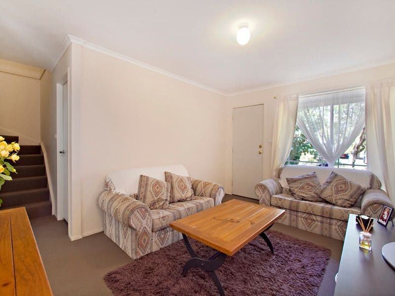 1 Owen Jones Row, MENAI NSW 2234, Menai - Thumbnail 3
