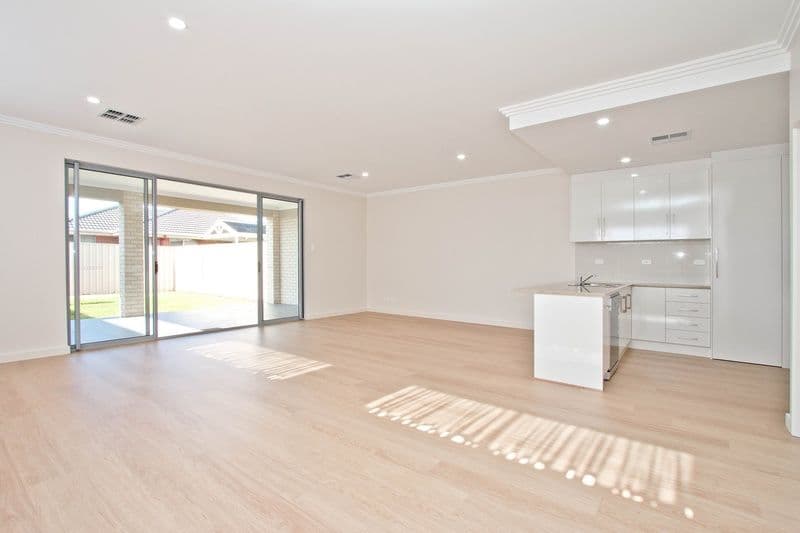 43A Russ Avenue, Seaton SA 5023, Seaton - Thumbnail 5