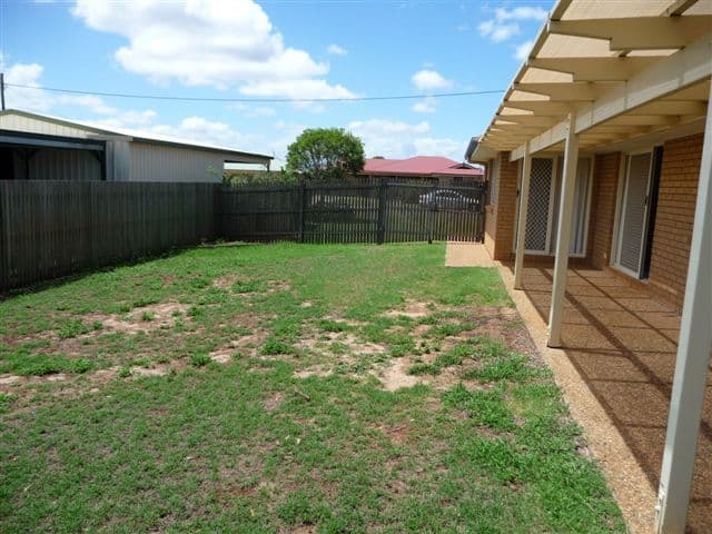 23 Joseph Street, OAKEY QLD 4401, Oakey - Thumbnail 4