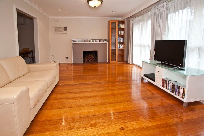 16 Bingley Avenue, NOTTING HILL VIC 3168, Notting Hill - Thumbnail 2