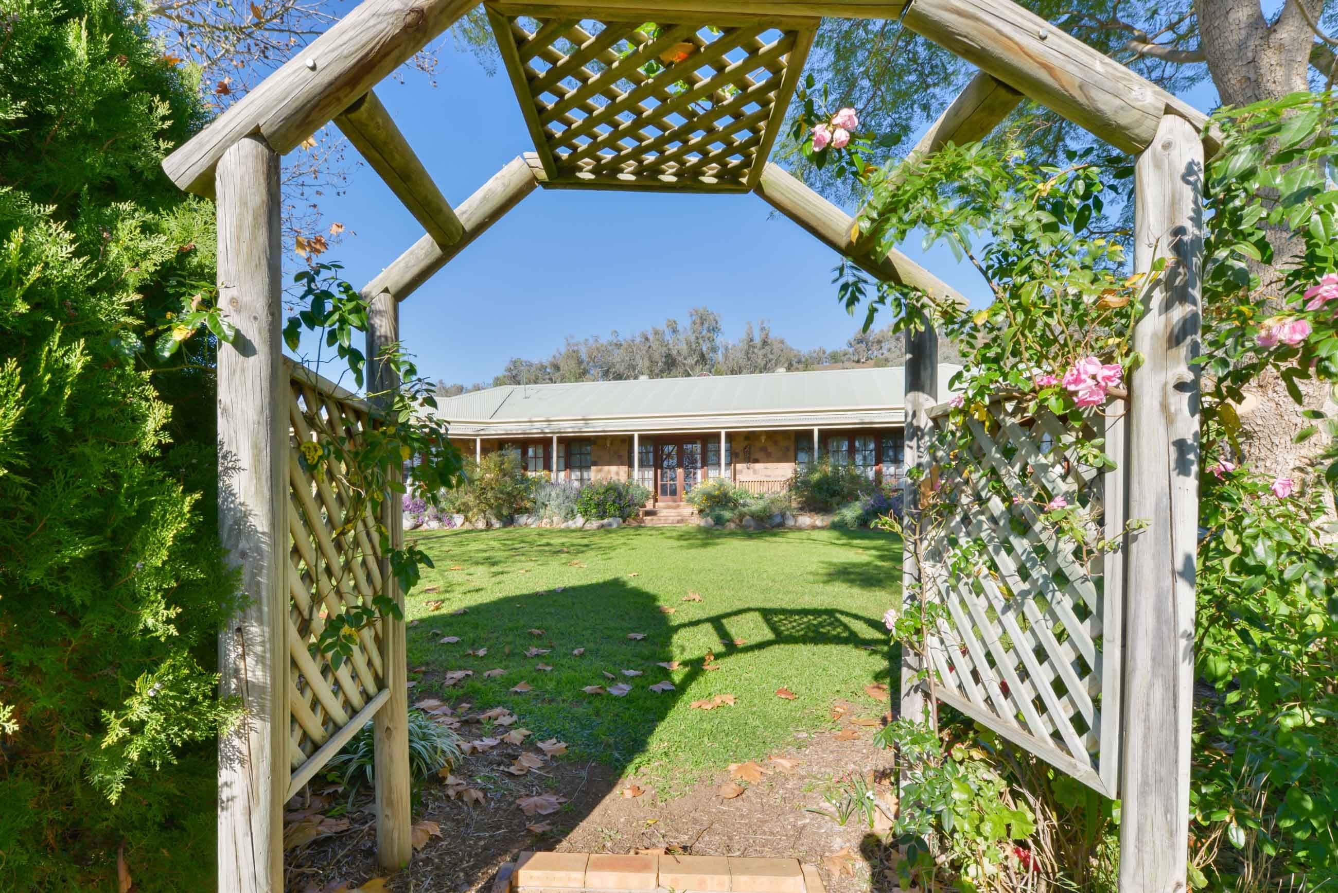 122 Wyndham Close, Tamworth NSW 2340, Tamworth - Thumbnail 3