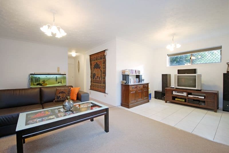 16 Suez Street, GORDON PARK QLD 4031, Gordon Park - Thumbnail 3
