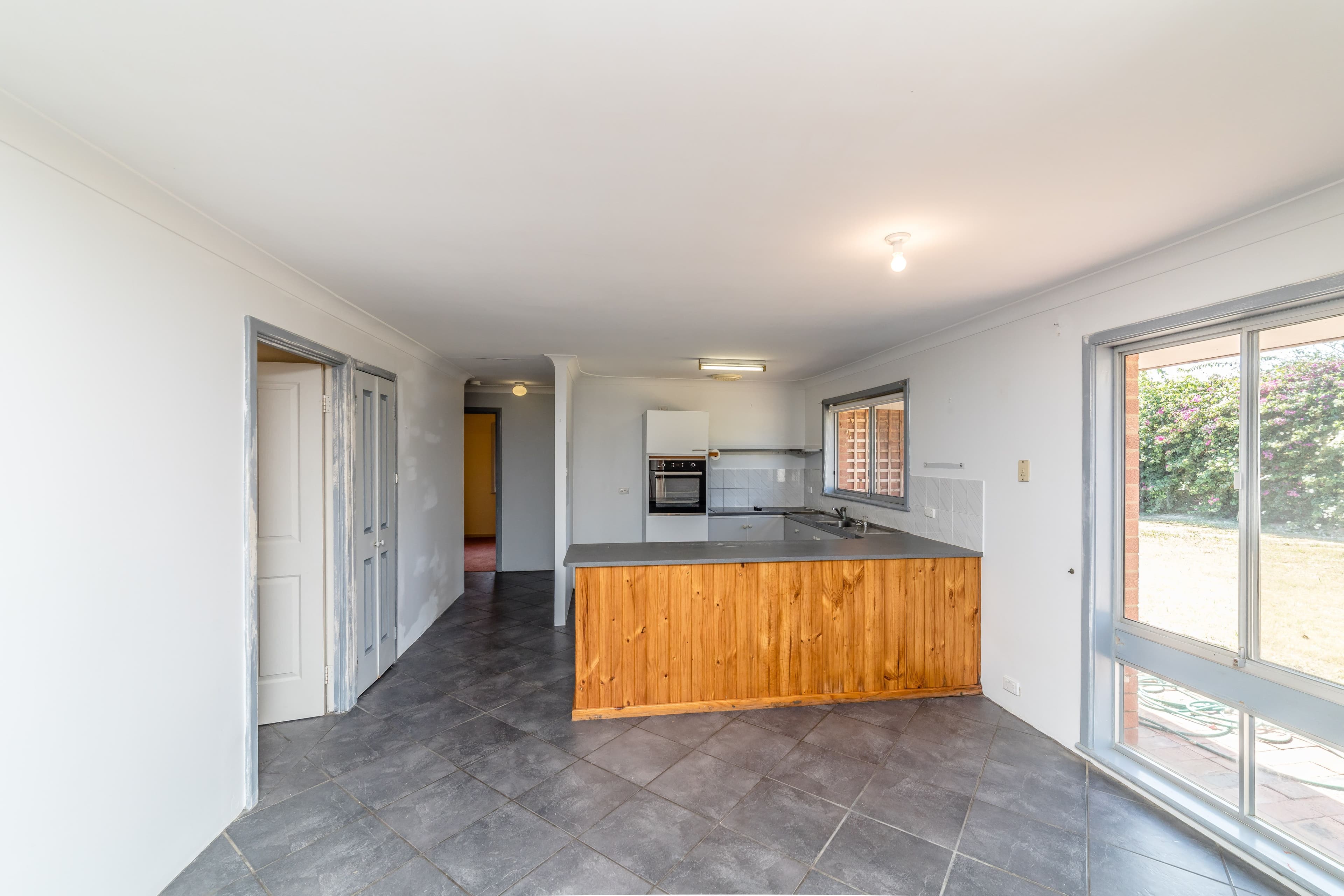 24 Paringa Street, Mount Tarcoola WA 6530, Mount Tarcoola - Thumbnail 2