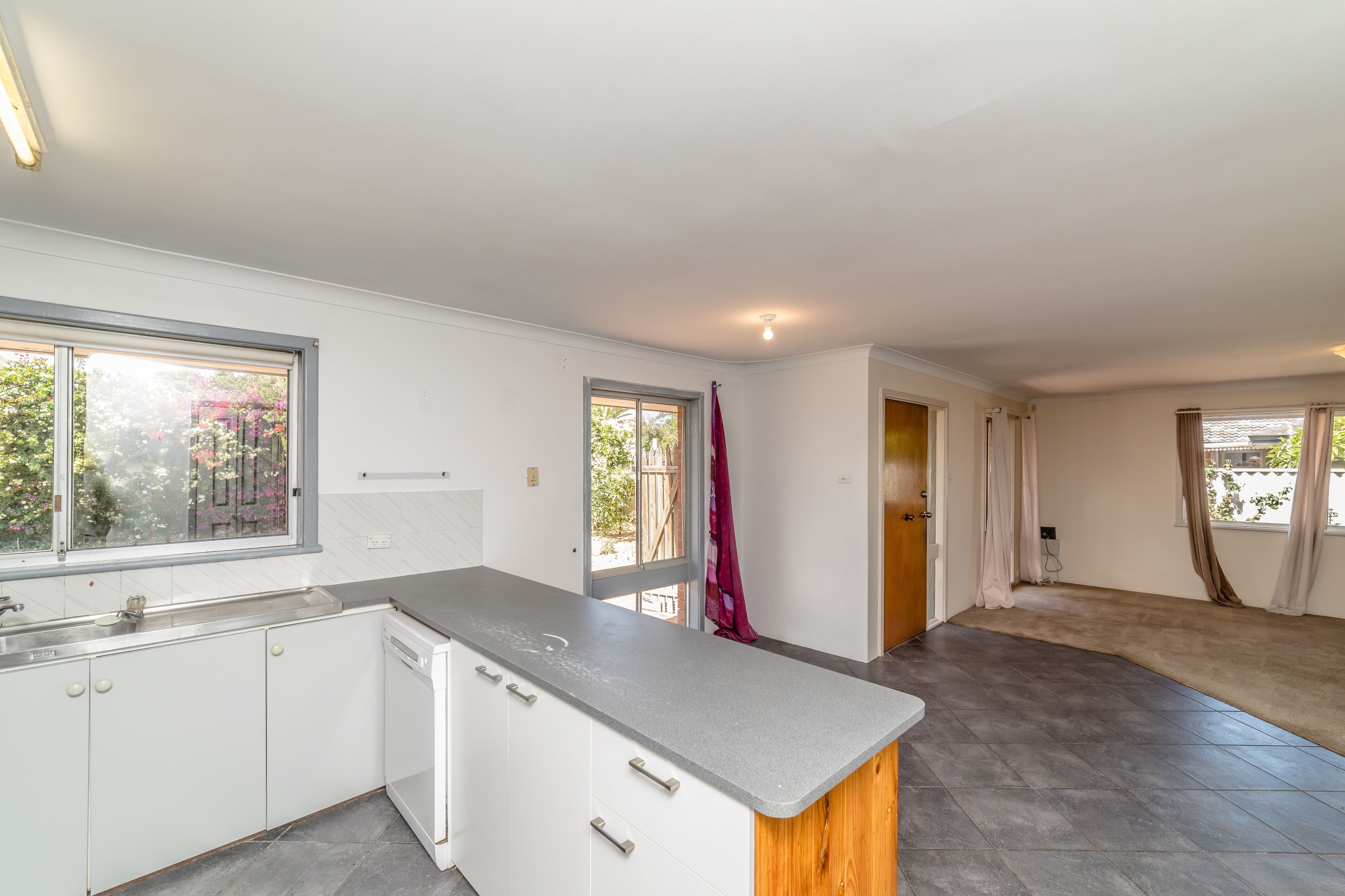 24 Paringa Street, Mount Tarcoola WA 6530, Mount Tarcoola - Thumbnail 5