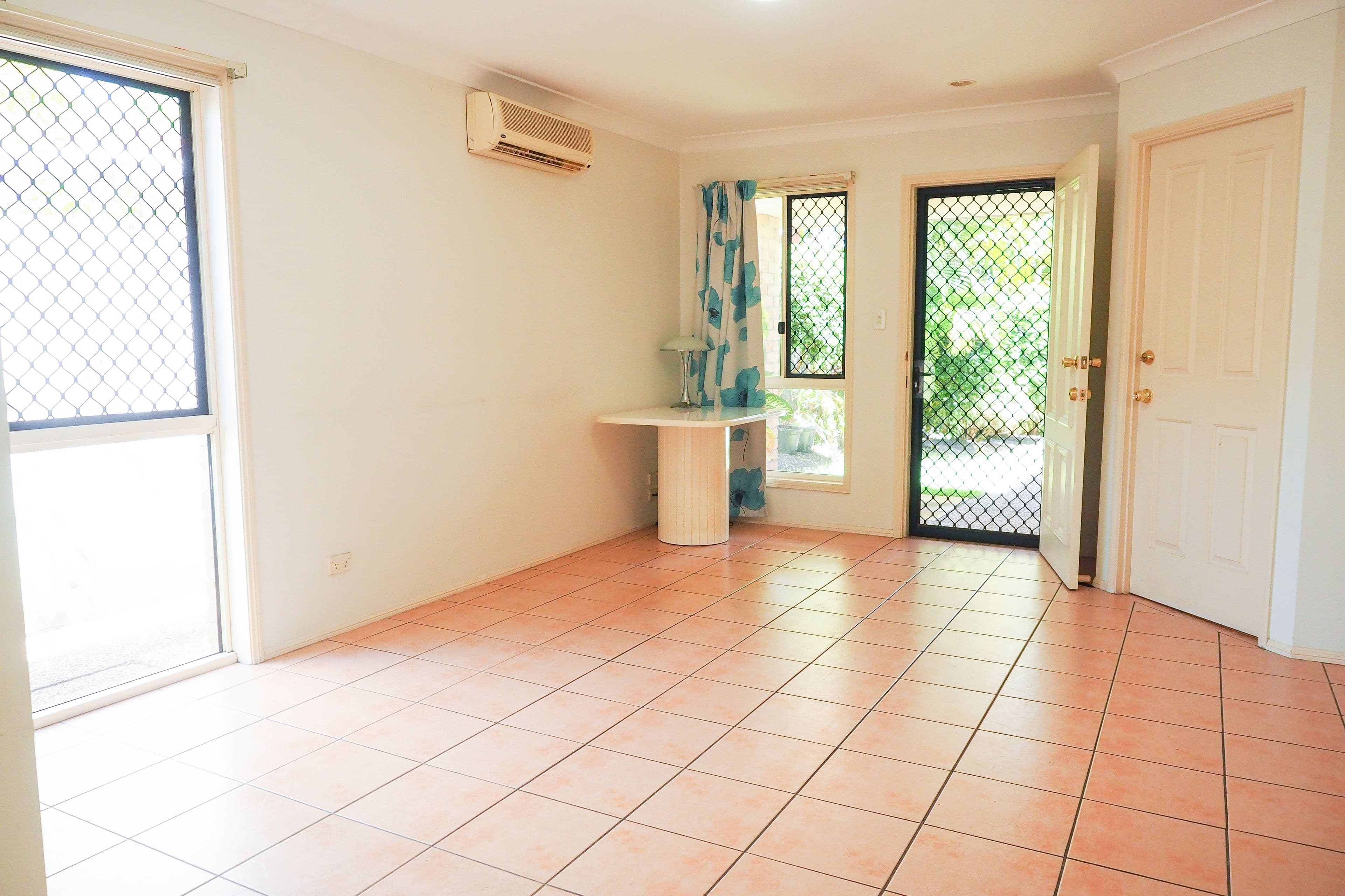 21 Ewan Street, Southport QLD 4215, Southport - Thumbnail 4