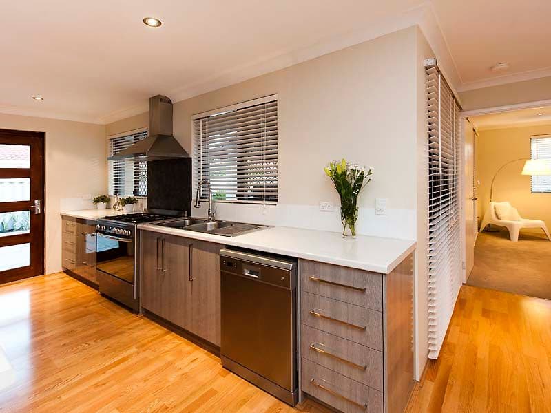 25 Brixham Way, WARNBRO WA 6169, Warnbro - Thumbnail 3