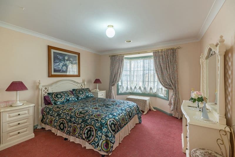 6 Pine Ridge Drive, Orange - Thumbnail 3