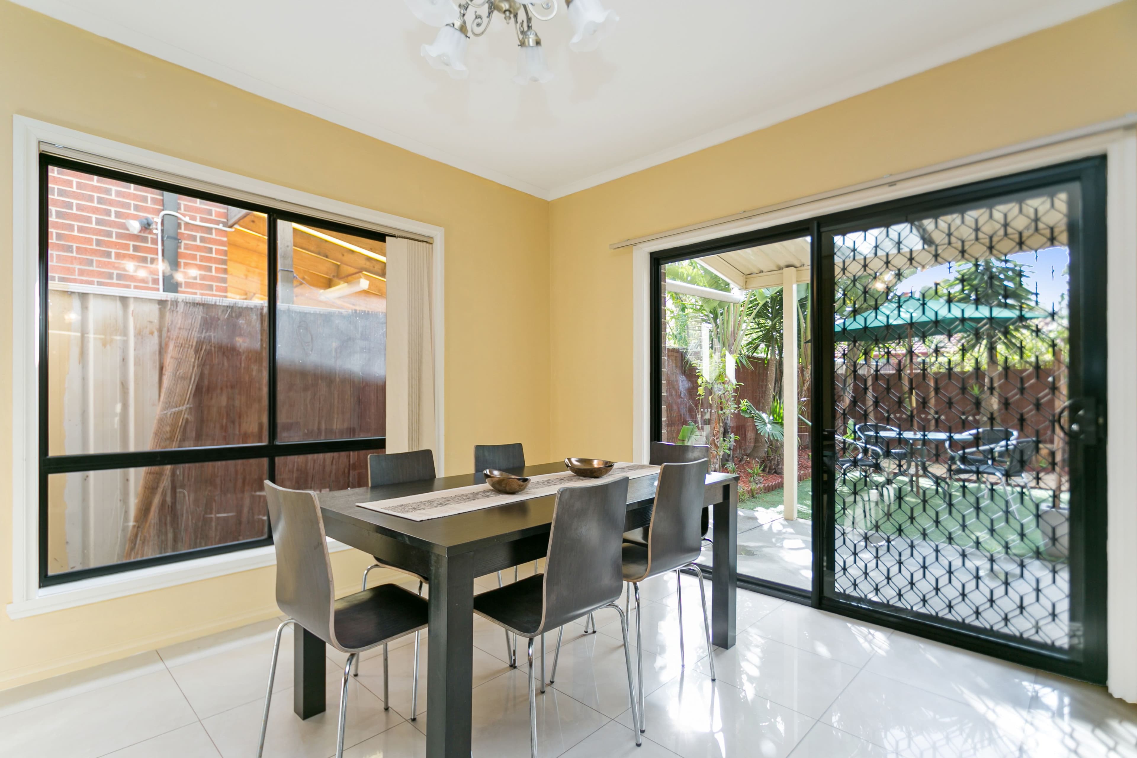 8 Paroo Avenue, Roxburgh Park VIC 3064, Roxburgh Park - Thumbnail 4