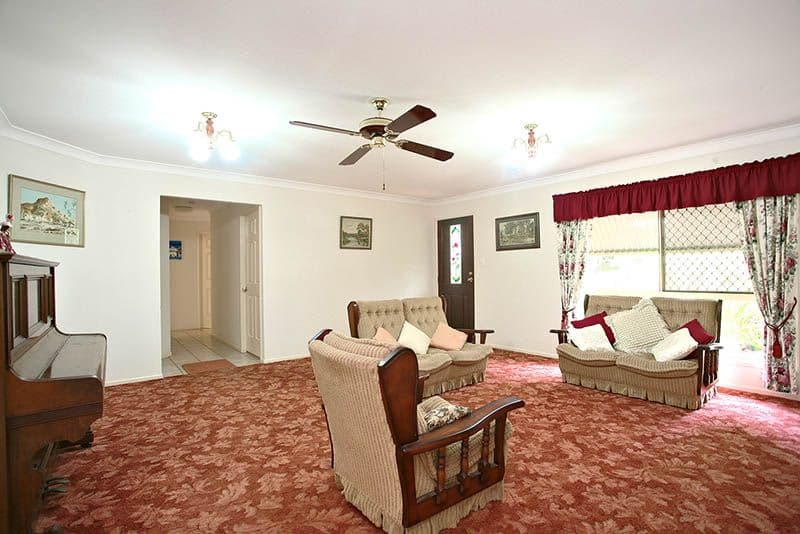 63 Walker Street, CORINDA QLD 4075, Corinda - Thumbnail 2