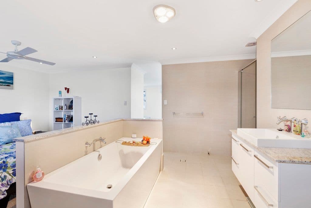 127 Eastern Road, Bateau Bay - Thumbnail 8