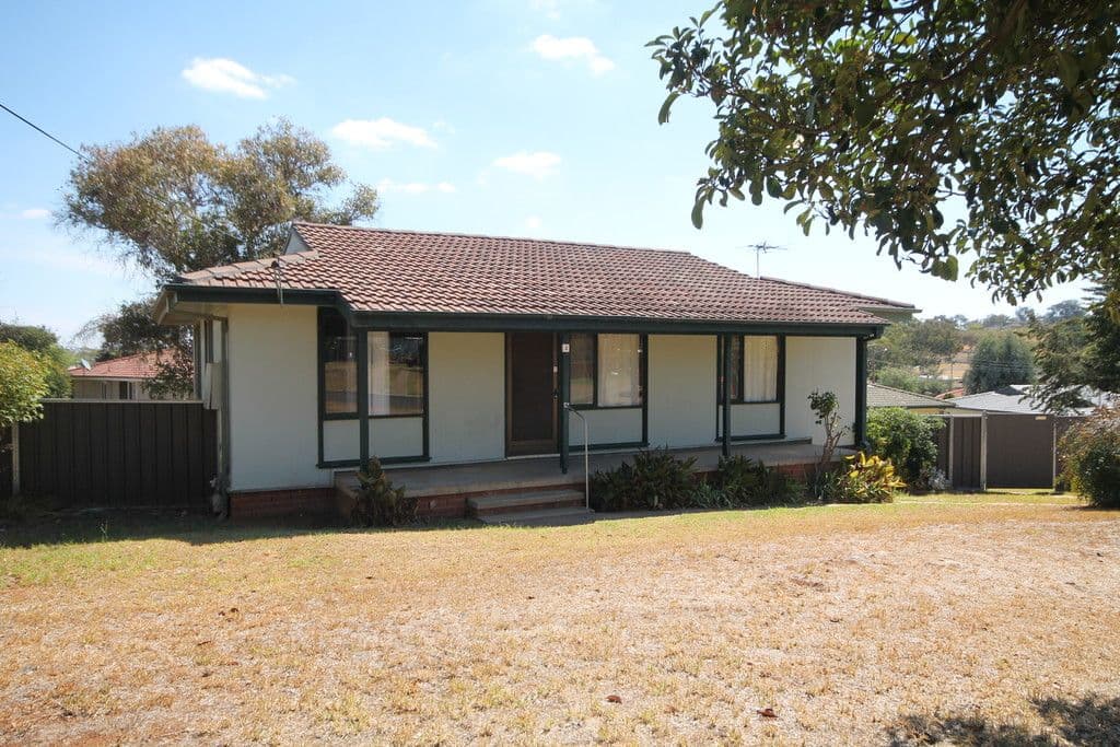 2 Endeavour Place, Young NSW 2594, Young - Image 1