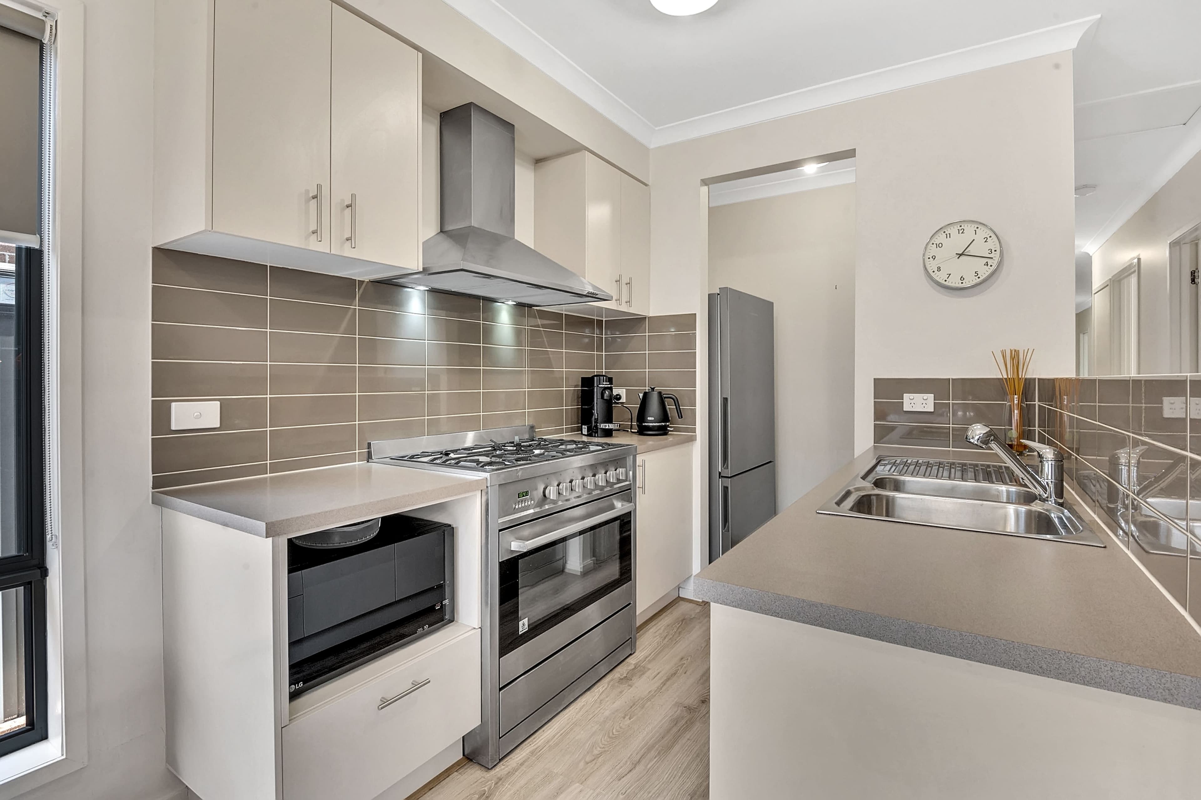 40 Peppertree Parade, Craigieburn VIC 3064, Craigieburn - Thumbnail 5