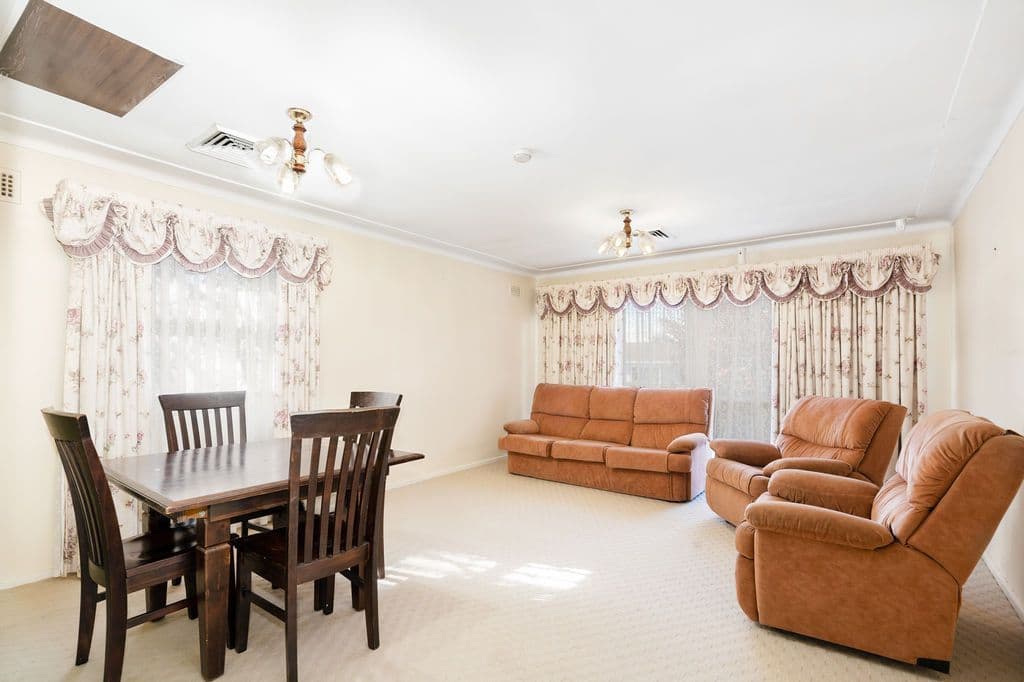 10 Annette Street, Cabramatta West - Thumbnail 2
