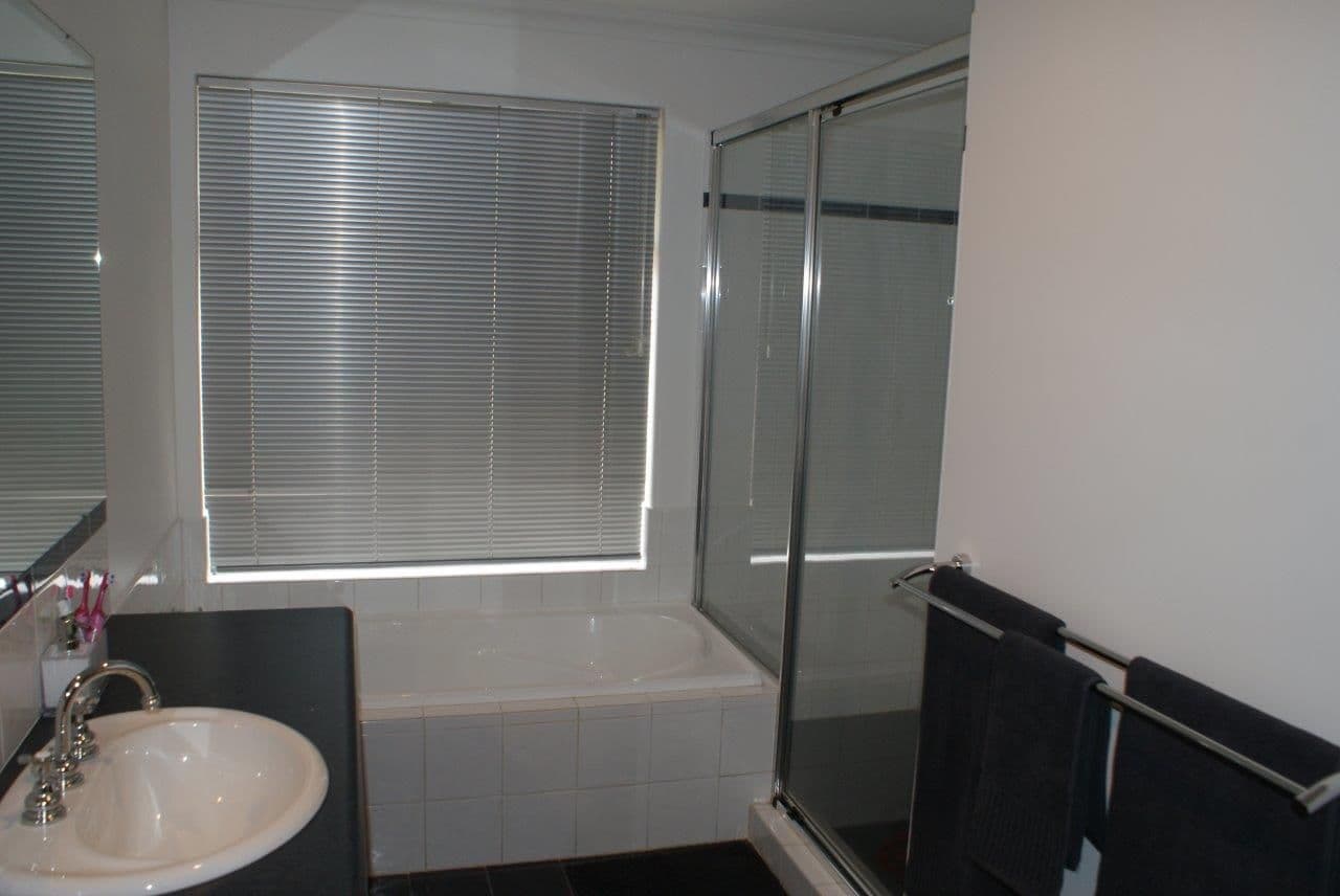 1 Greenscape Road, SOUTHERN RIVER WA 6110, Southern River - Thumbnail 4