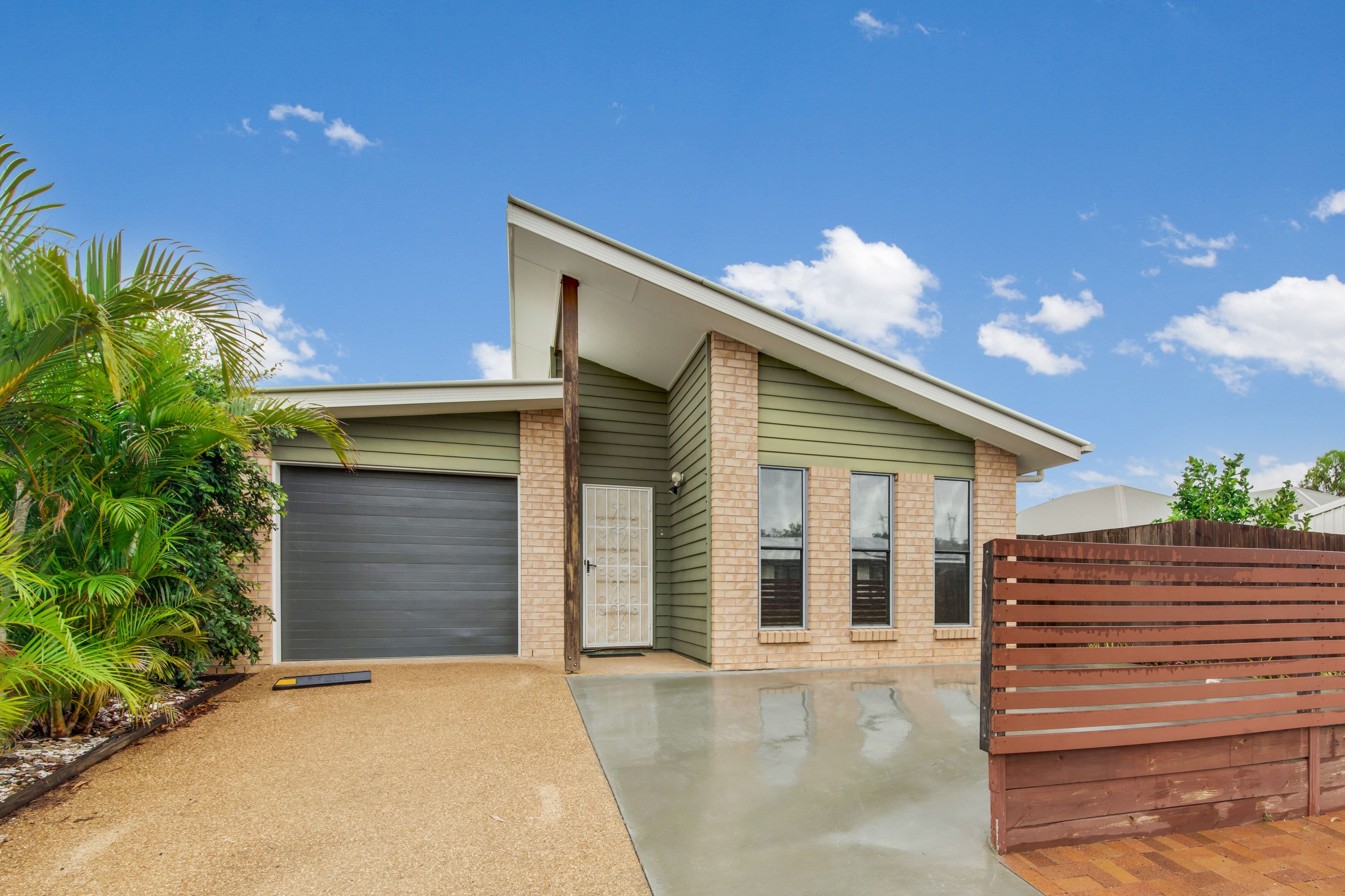 29 Seagull Boulevard, Kirkwood QLD 4680, Kirkwood - Image 1