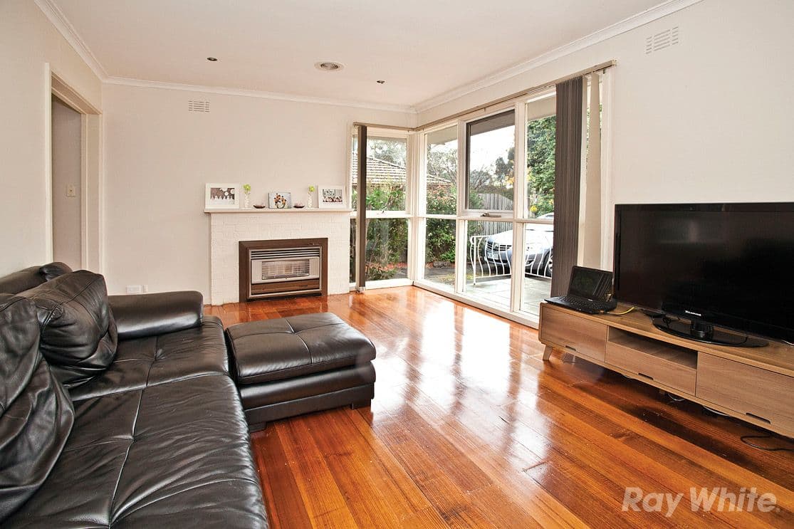 52 Grantley Drive, GLEN WAVERLEY VIC 3150, Glen Waverley - Thumbnail 4