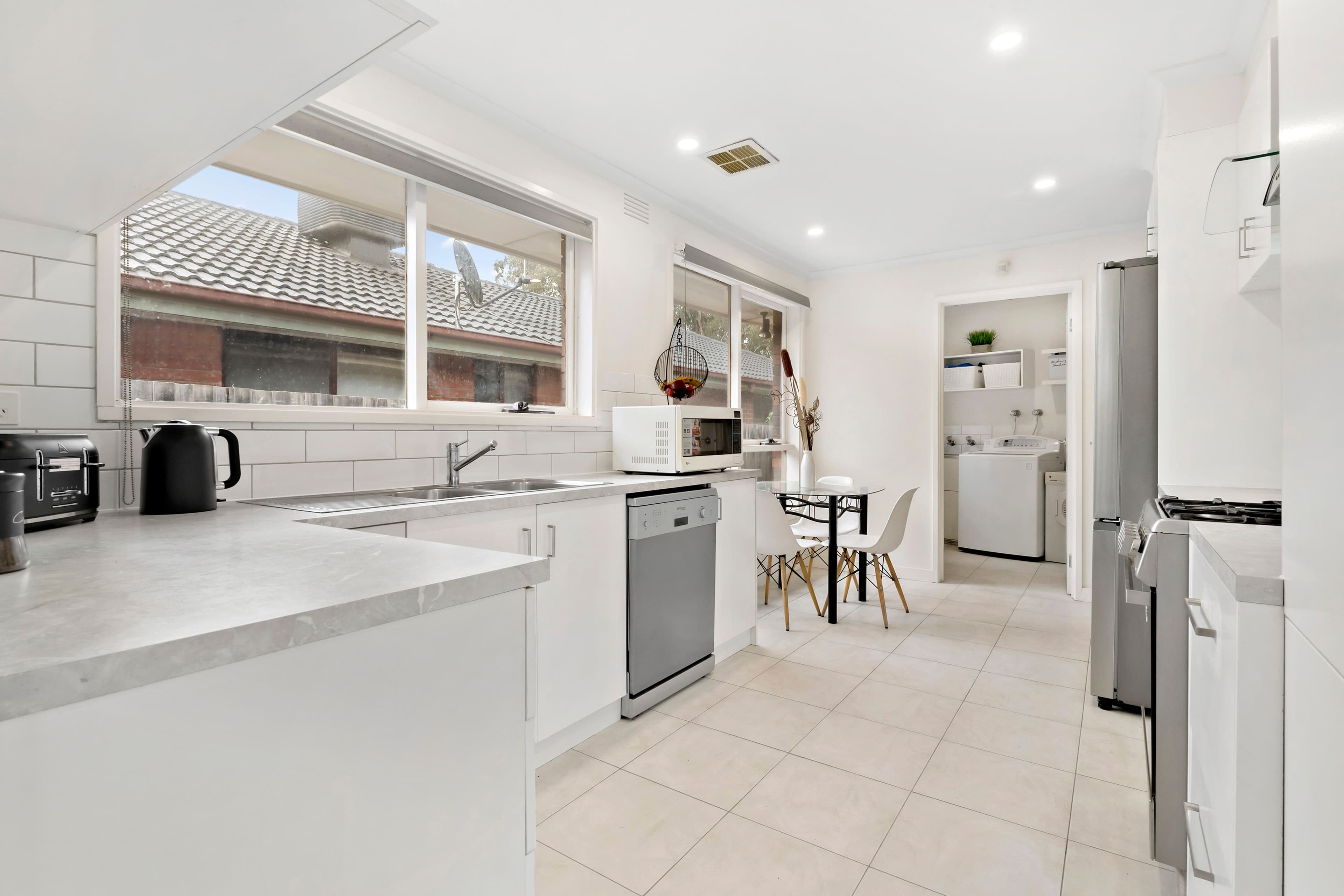 103 Cabernet Crescent, Bundoora VIC 3083, Bundoora - Thumbnail 2