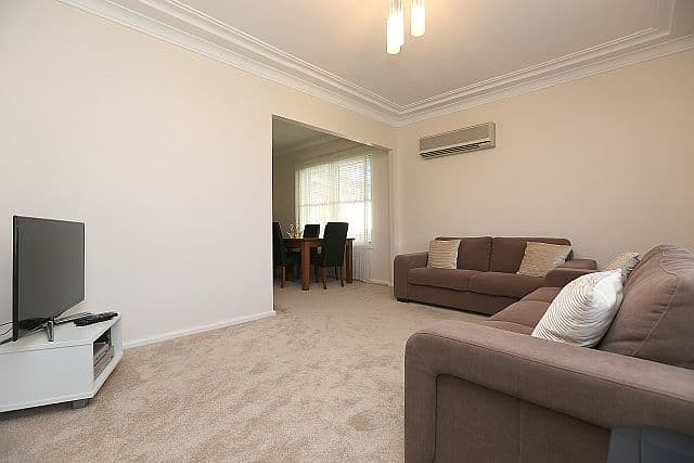 21 Burton Avenue, CHESTER HILL NSW 2162, Chester Hill - Thumbnail 2