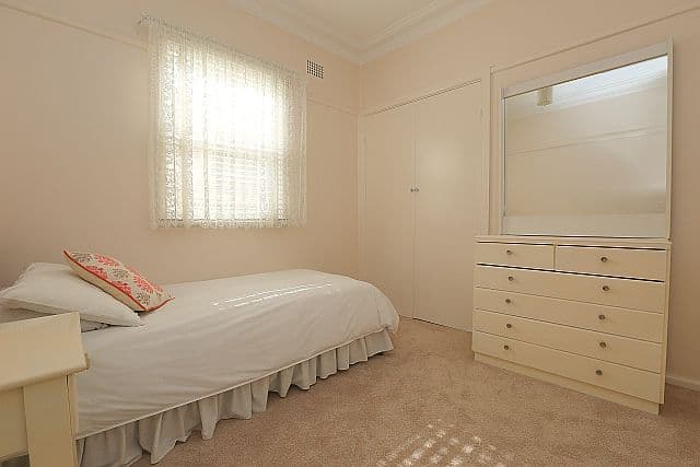 21 Burton Avenue, CHESTER HILL NSW 2162, Chester Hill - Thumbnail 8