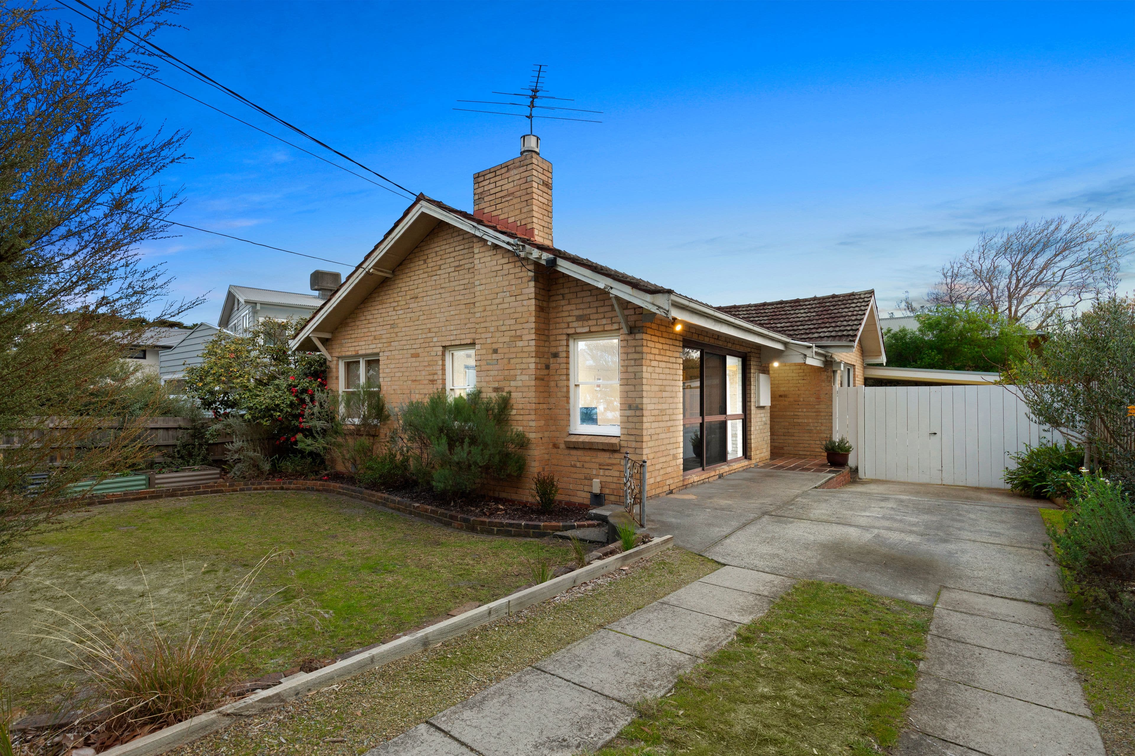 5 Wembley Avenue, Cheltenham VIC 3192, Cheltenham - Image 1