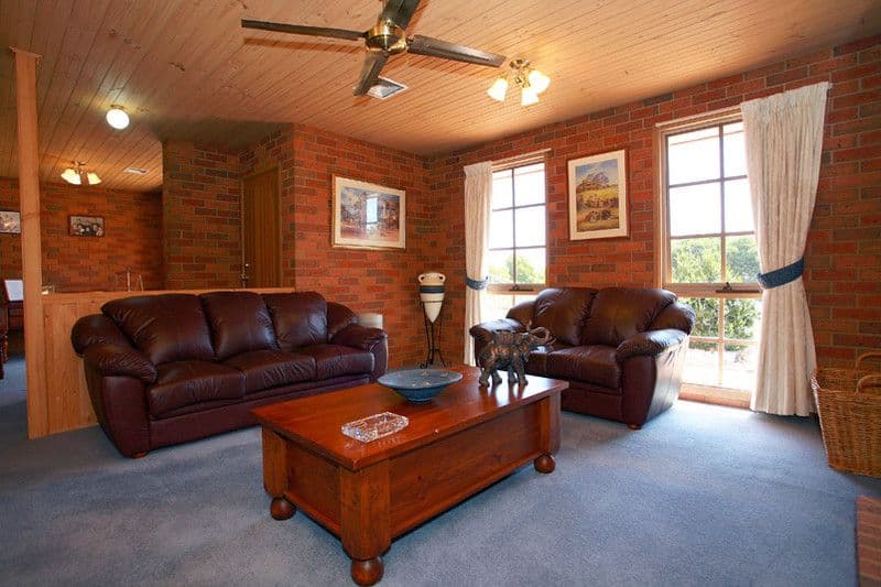 10 Colwyn Close, LANGWARRIN VIC 3910, Langwarrin - Thumbnail 3