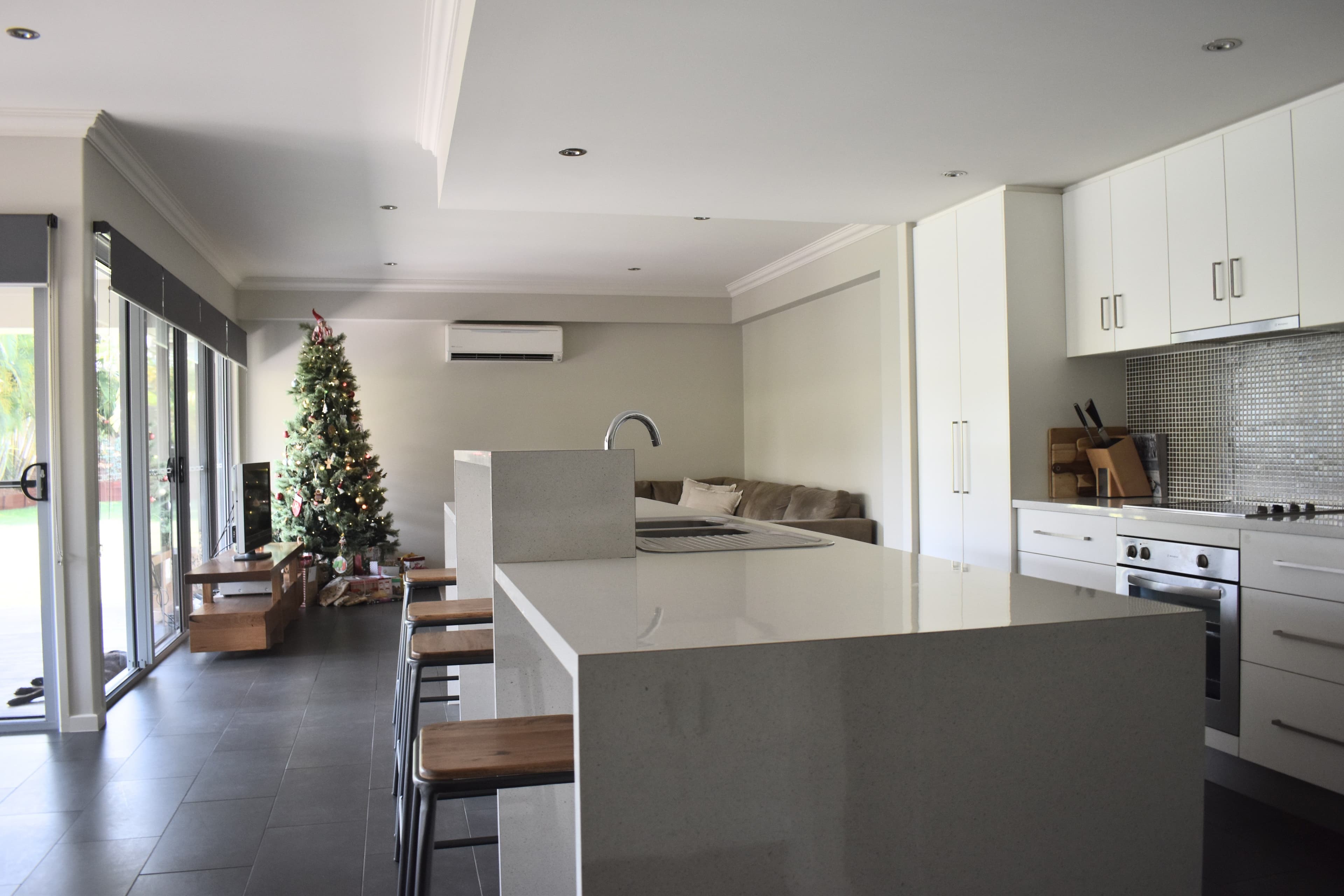 11 Morgan Place, Emerald QLD 4720, Emerald - Thumbnail 3