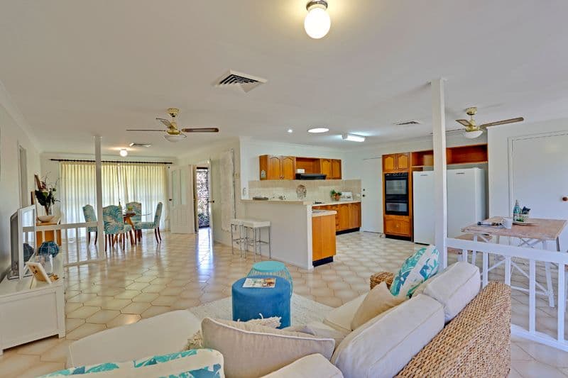 21 Namoi Close, Bateau Bay NSW 2261, Bateau Bay - Thumbnail 5