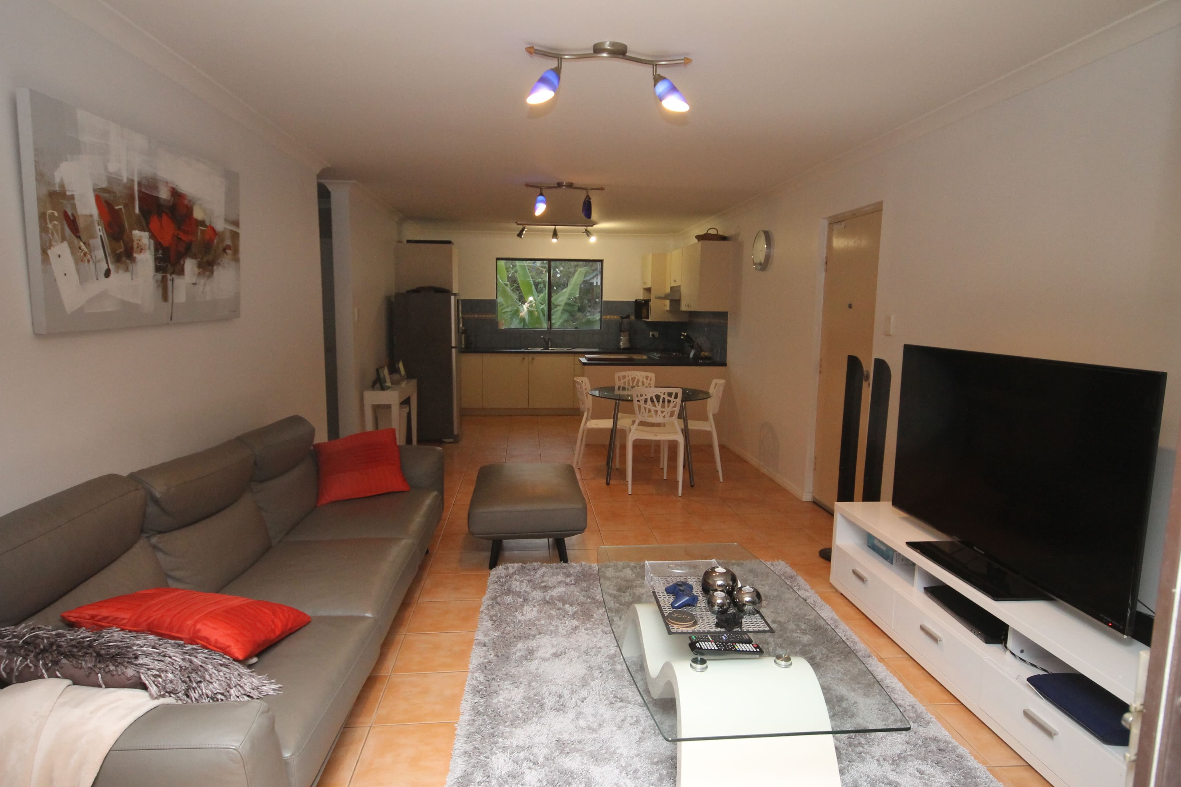 37 Vine Street, Stones Corner QLD 4120, Stones Corner - Thumbnail 4