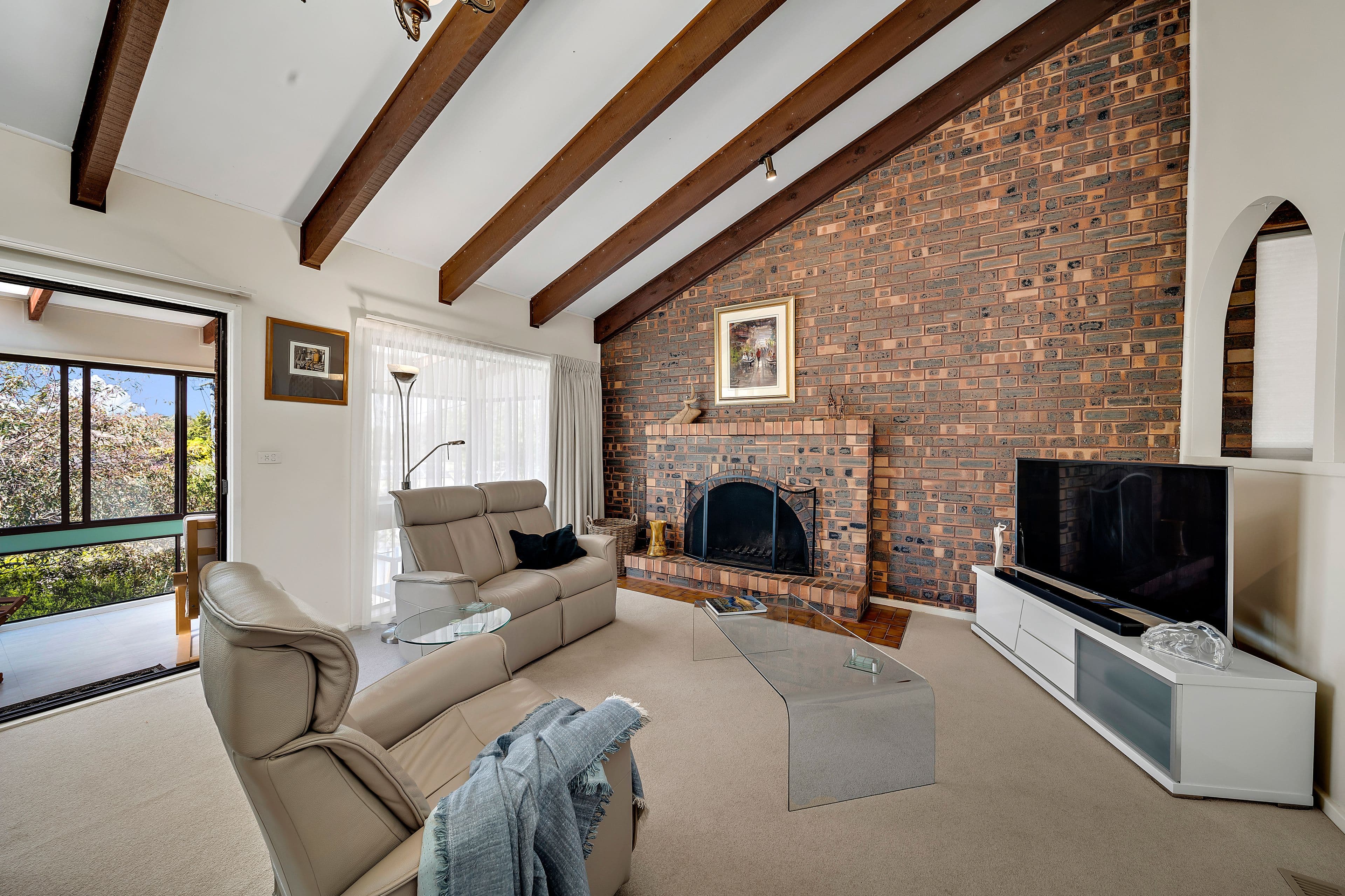 8 Meagher Place, Evatt ACT 2617, Evatt - Thumbnail 2
